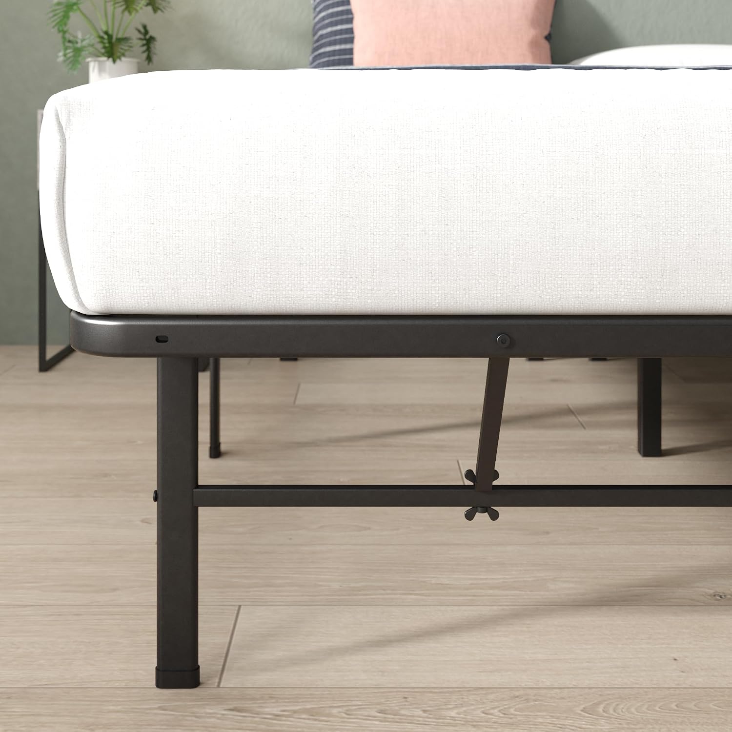 Zinus Rumi 14In Queen Metal Bed Frame, Quick Assembly Smartbase® Mattress Foundation, Heavy Duty Sturdy Steel With No Box Spring Needed, Eco-Friendly Packaging, Black