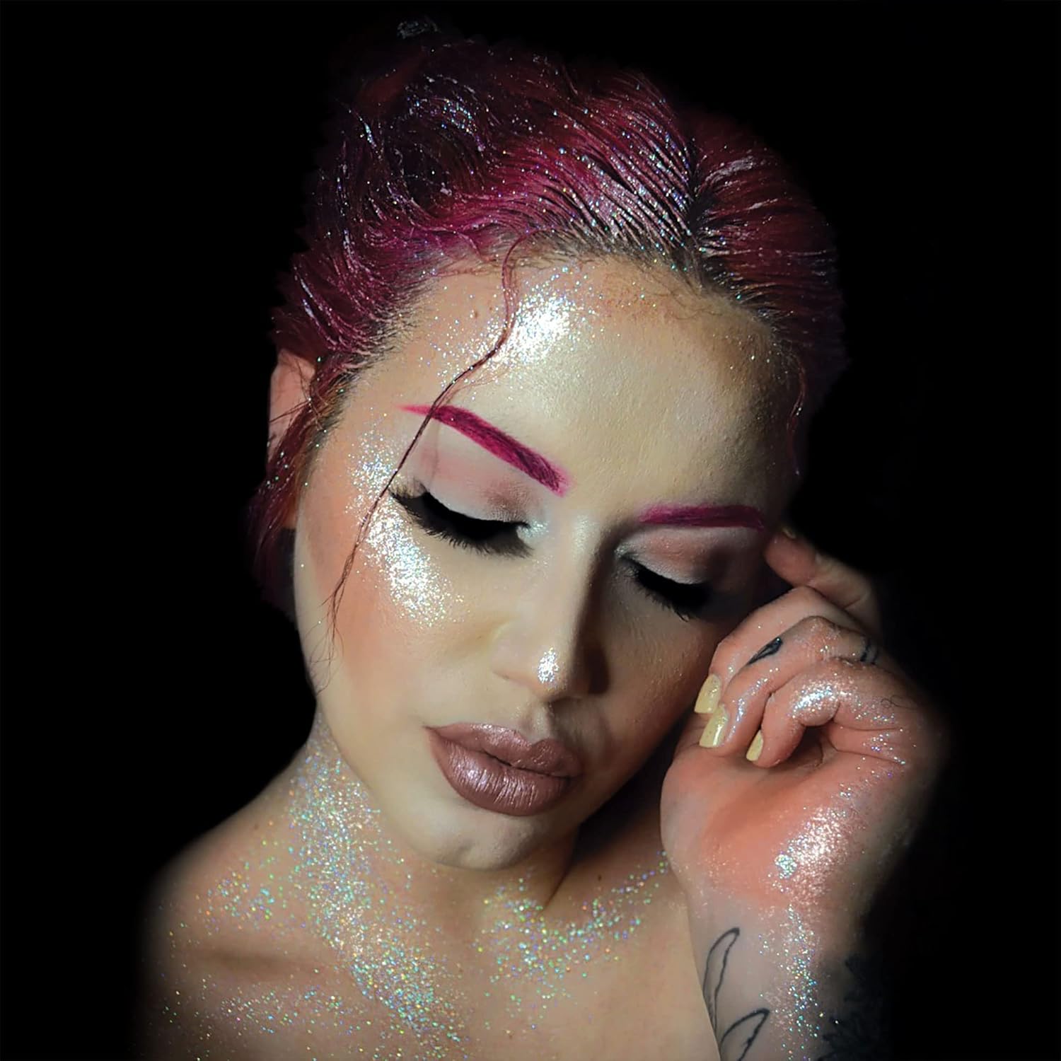 Mehron Makeup GlitterSpray | Hair and Body Glitter Spray | Body Shimmer Spray 1 fl oz (30 ml) (White) perfect for Beauty, Theater, Halloween, Parties, Festivals, Concerts, and More