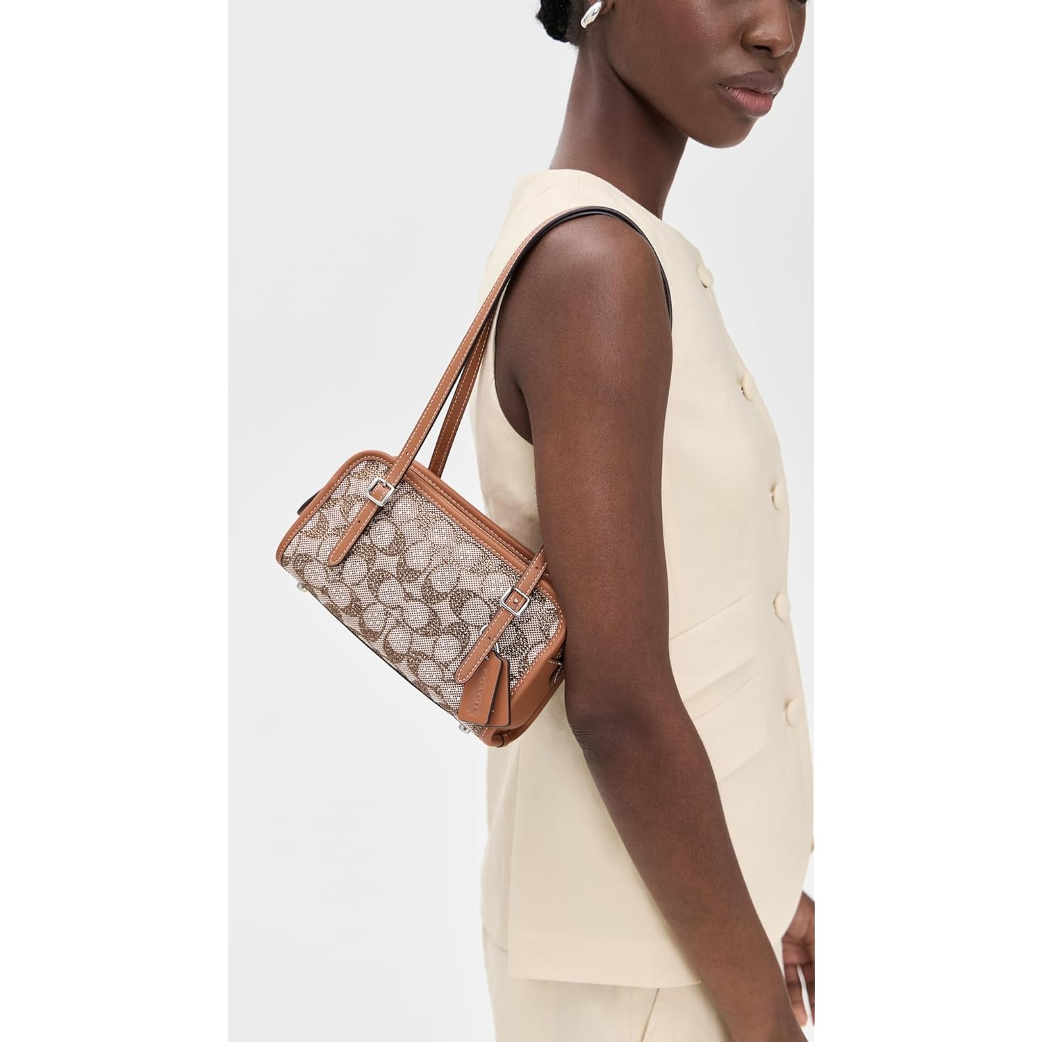 COACH Swing Zip 20