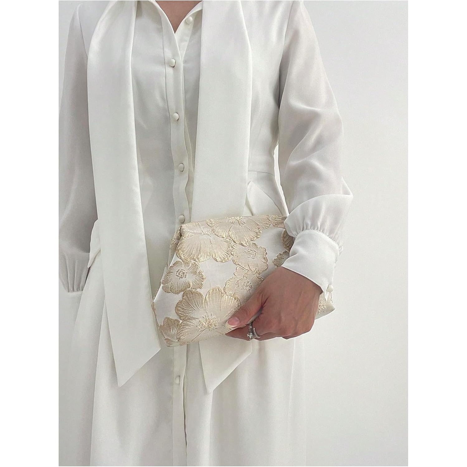 OYOANGLE Women's Flower Embroidery Clutch Purse Kiss Lock Shoulder Bags Evening Handbag