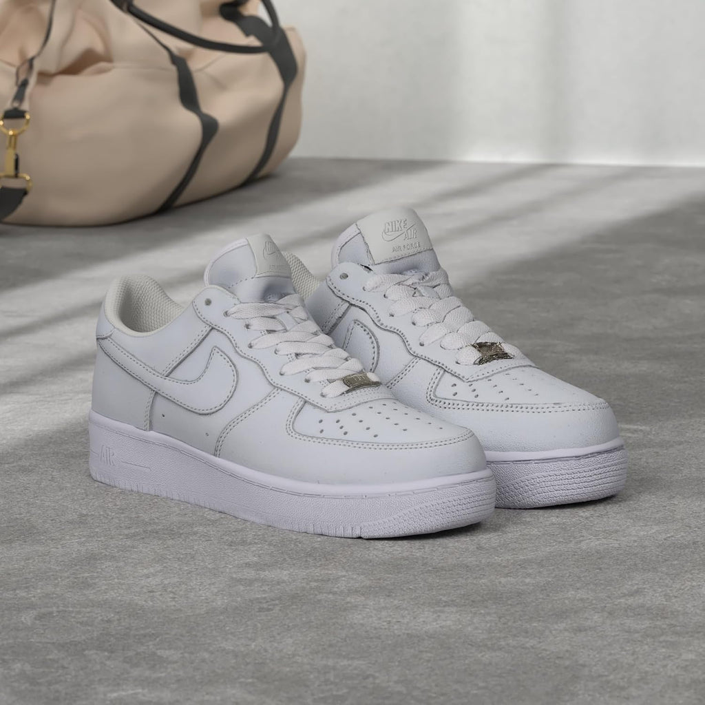 Nike Men'S Air Force 1 '07 Sneaker