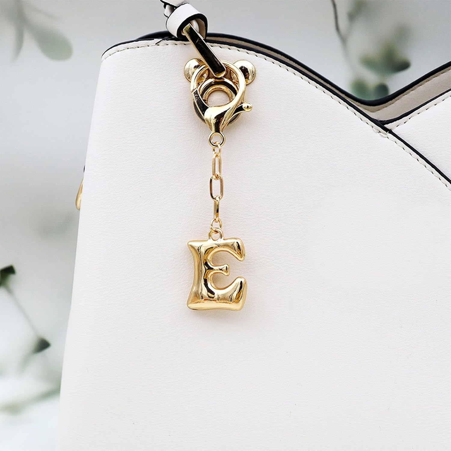 TTYY Initial Keychain For Women Handbag Charms Backpack Car Keyring for Sister Besties Mom Gold Letter Keychain