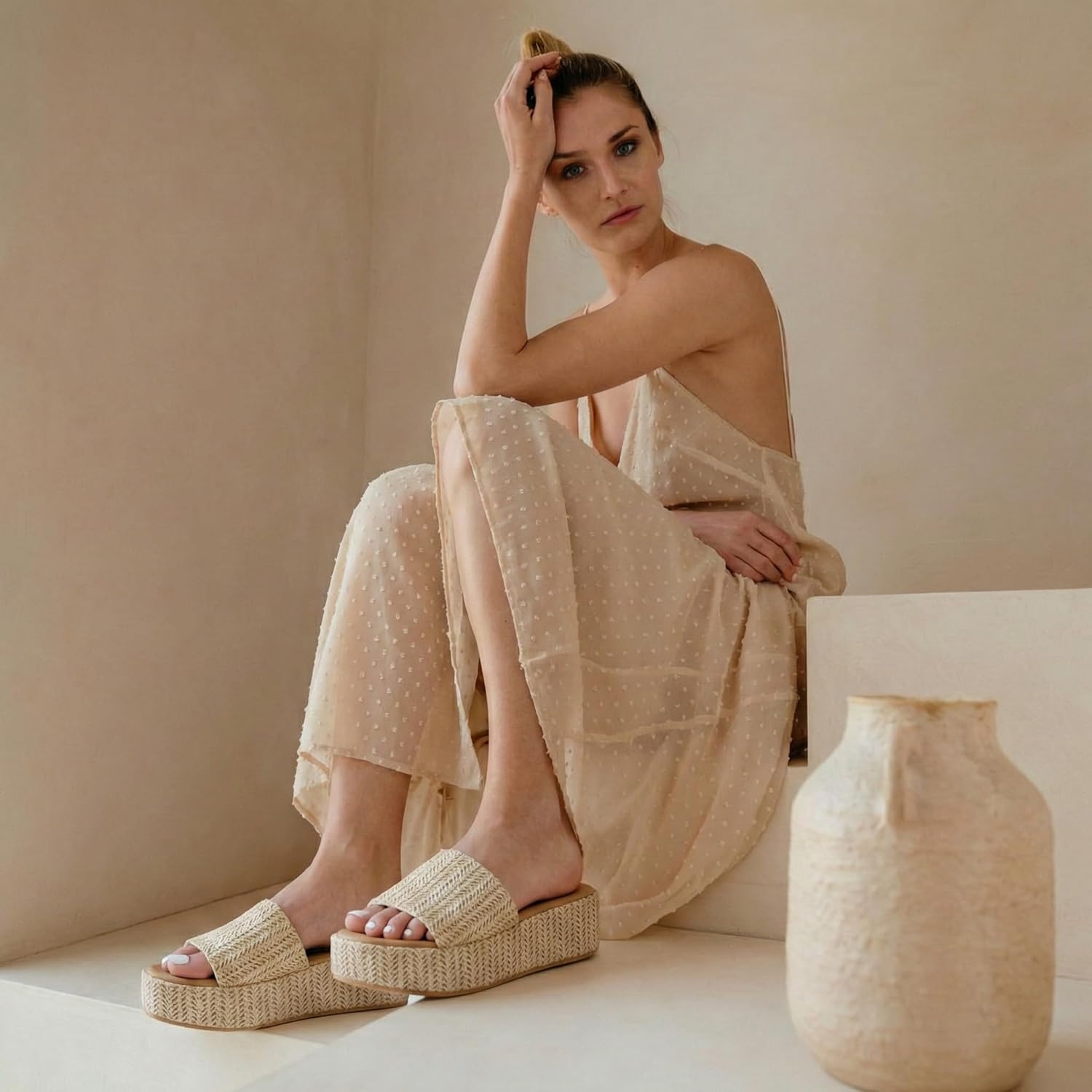CUSHIONAIRE Women's Kudos Platform Slide Sandals