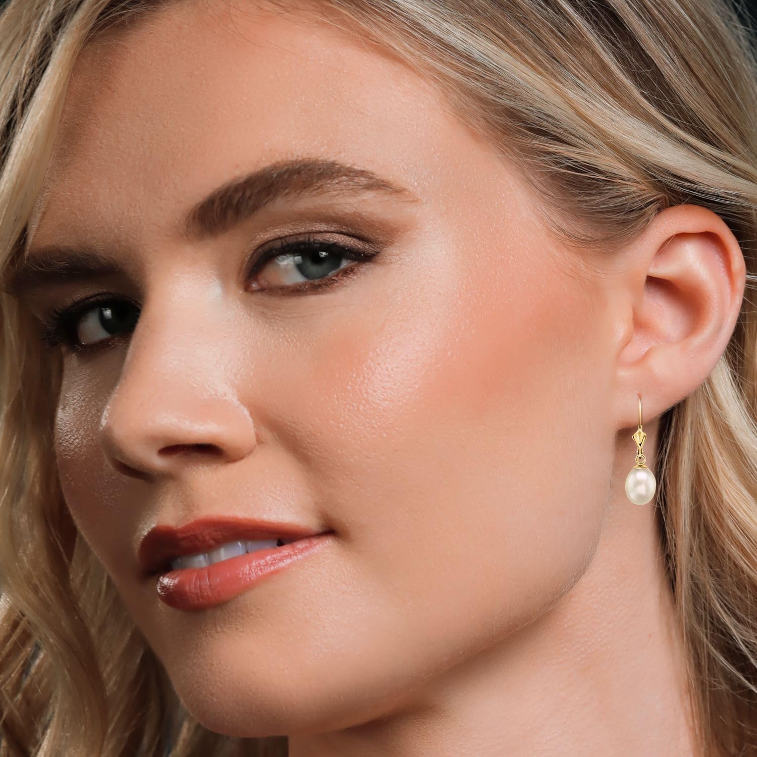Gem Stone King 14K Gold 9MM Cultured Freshwater Pearl Dangle Earrings For Women | Leverback Gold Drop Earrings | Fine Jewelry Gifts for Women Her Mom Wife