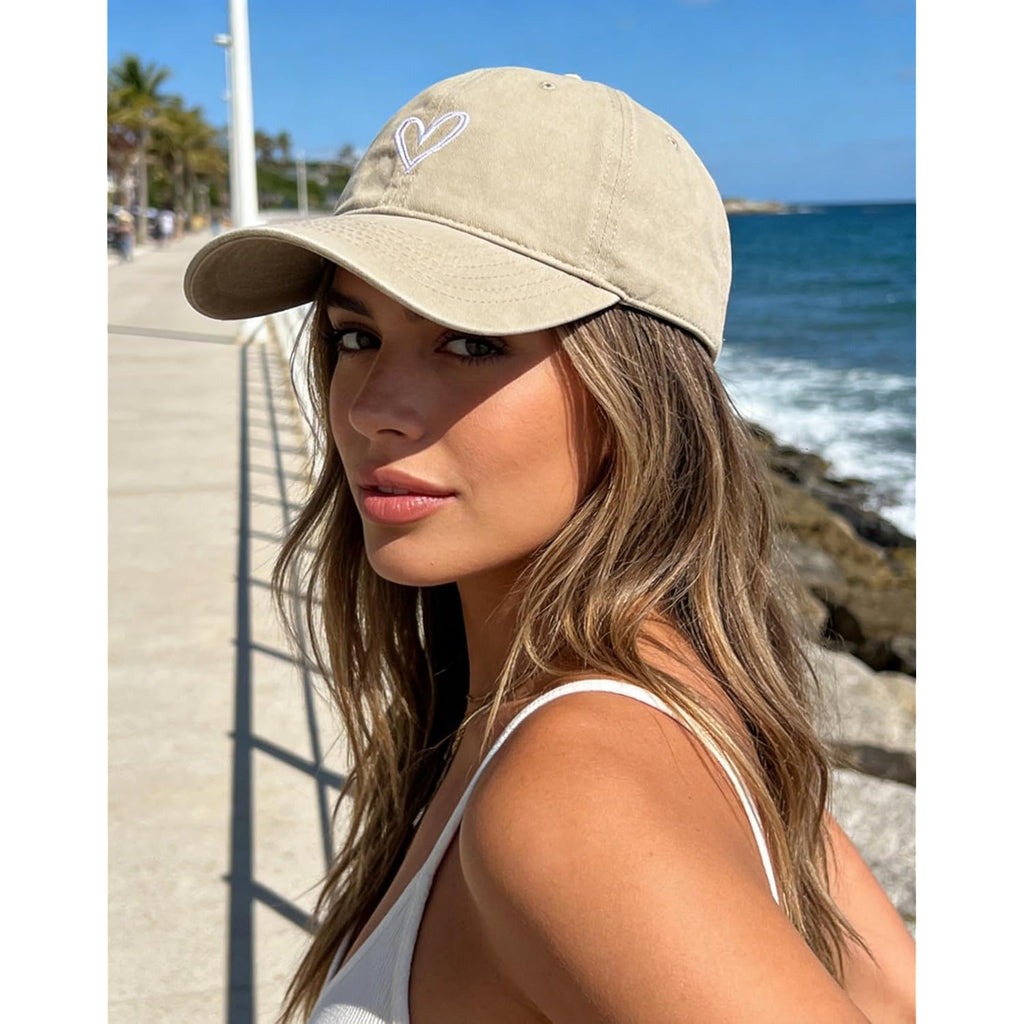 Women's Vintage Washed Baseball Cap Cute Heart Embroidered Sun Hat Adjustable Distressed Dad Caps UV Protection Summer Hats