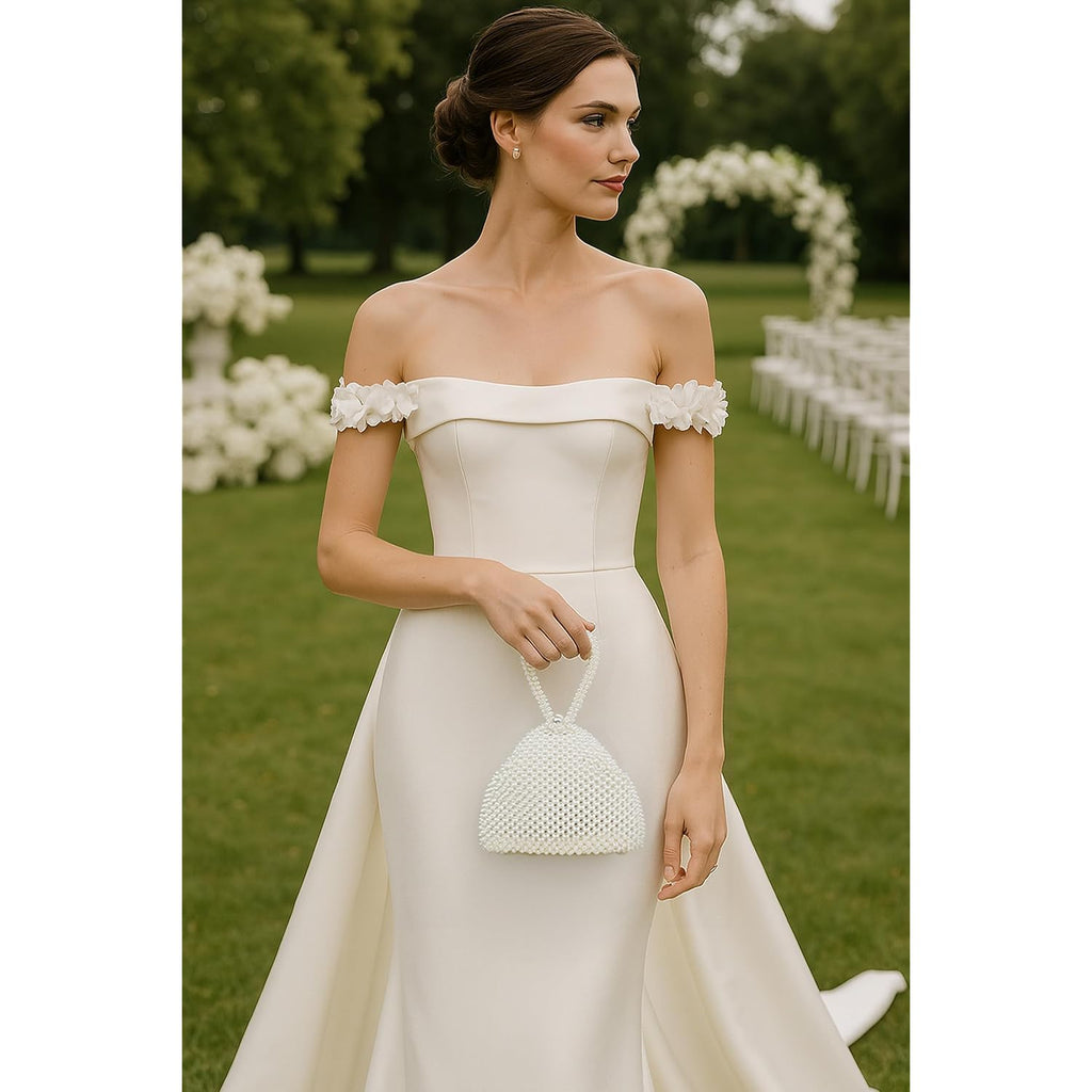 BABEYOND Pearl Clutch Purse Evening Bags for Women Elegant Triangle Purse for Wedding Bride Party Prom