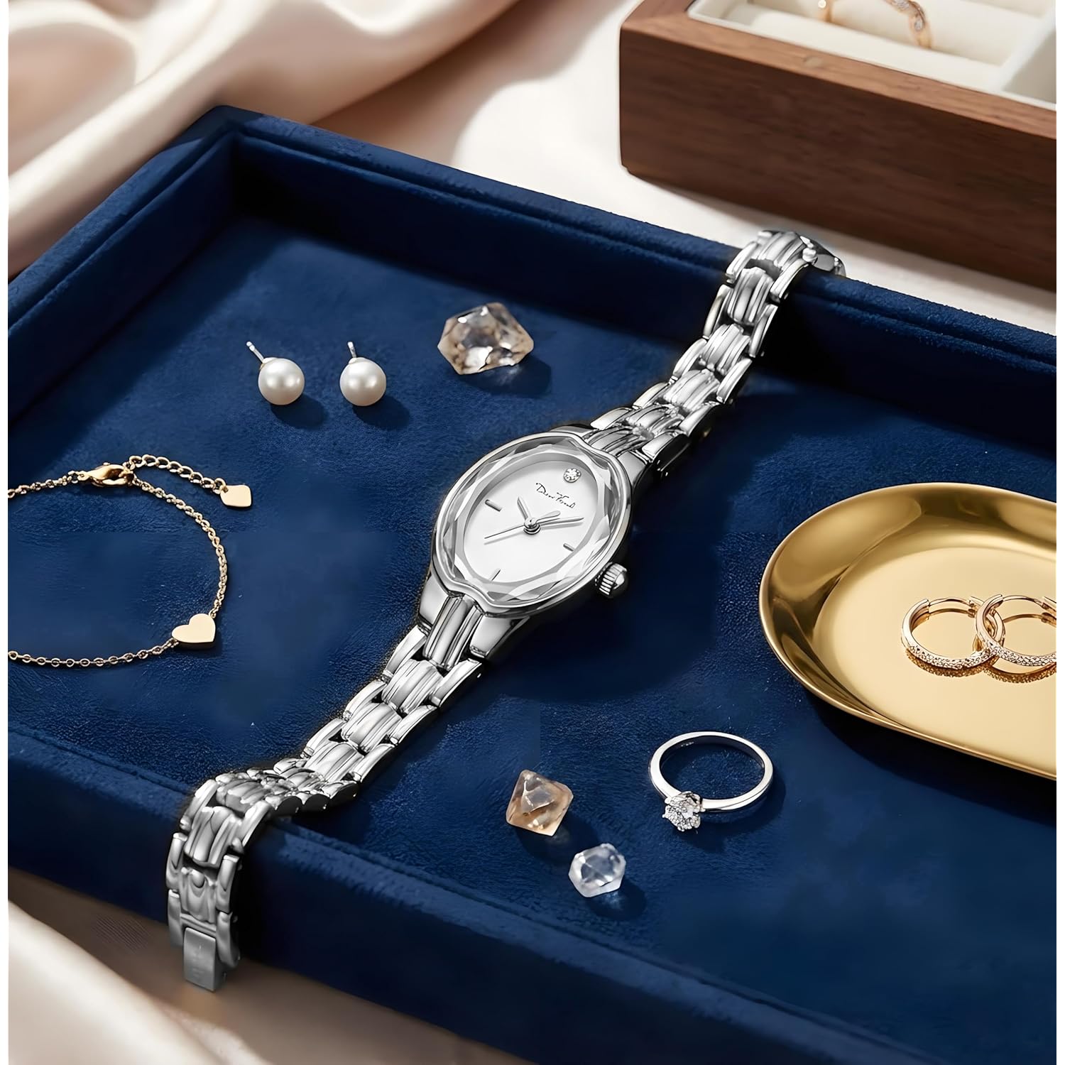Diaofendi Gold Watches for Women Easy Read Ladies Quartz Wrist Watches with Small Vintage Bracelet