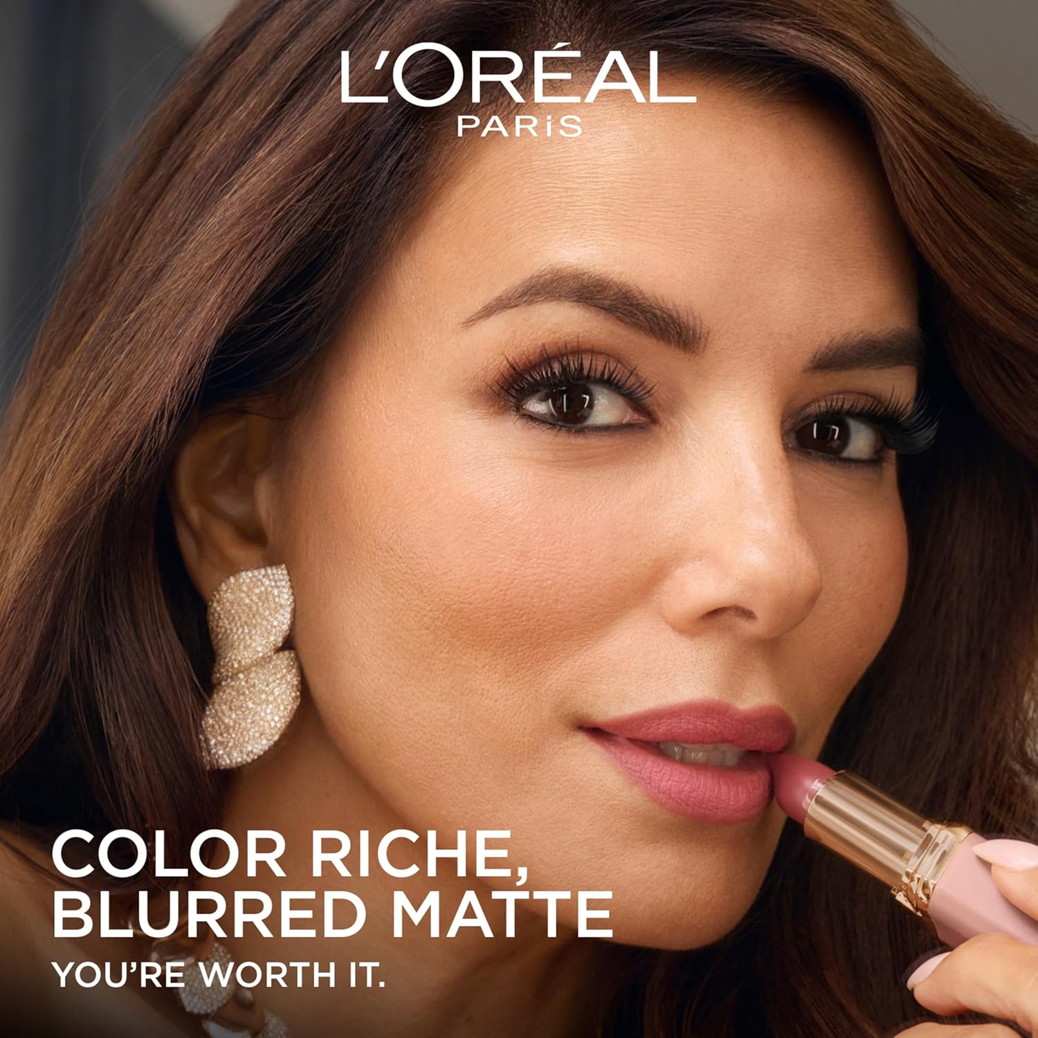 L'Oreal Paris Colour Riche Blurred Matte Lipstick for Moisturized Lips, Lip Makeup with Argan Oil and Vitamin E, Blushing Berry