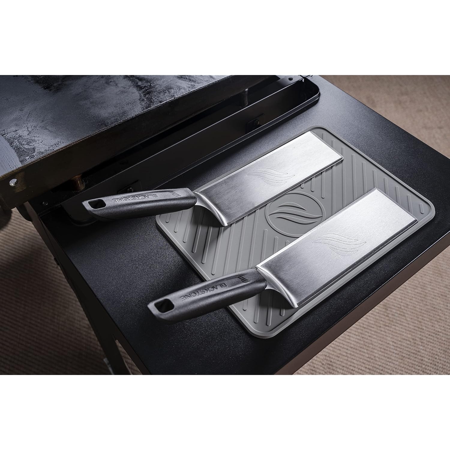 Blackstone 5550 Extra Long Griddle Spatula, Set Of 2 | Heavy-Duty Stainless Steel, Non-Slip Plastic Handle, Heat Resistant, Dishwasher Safe