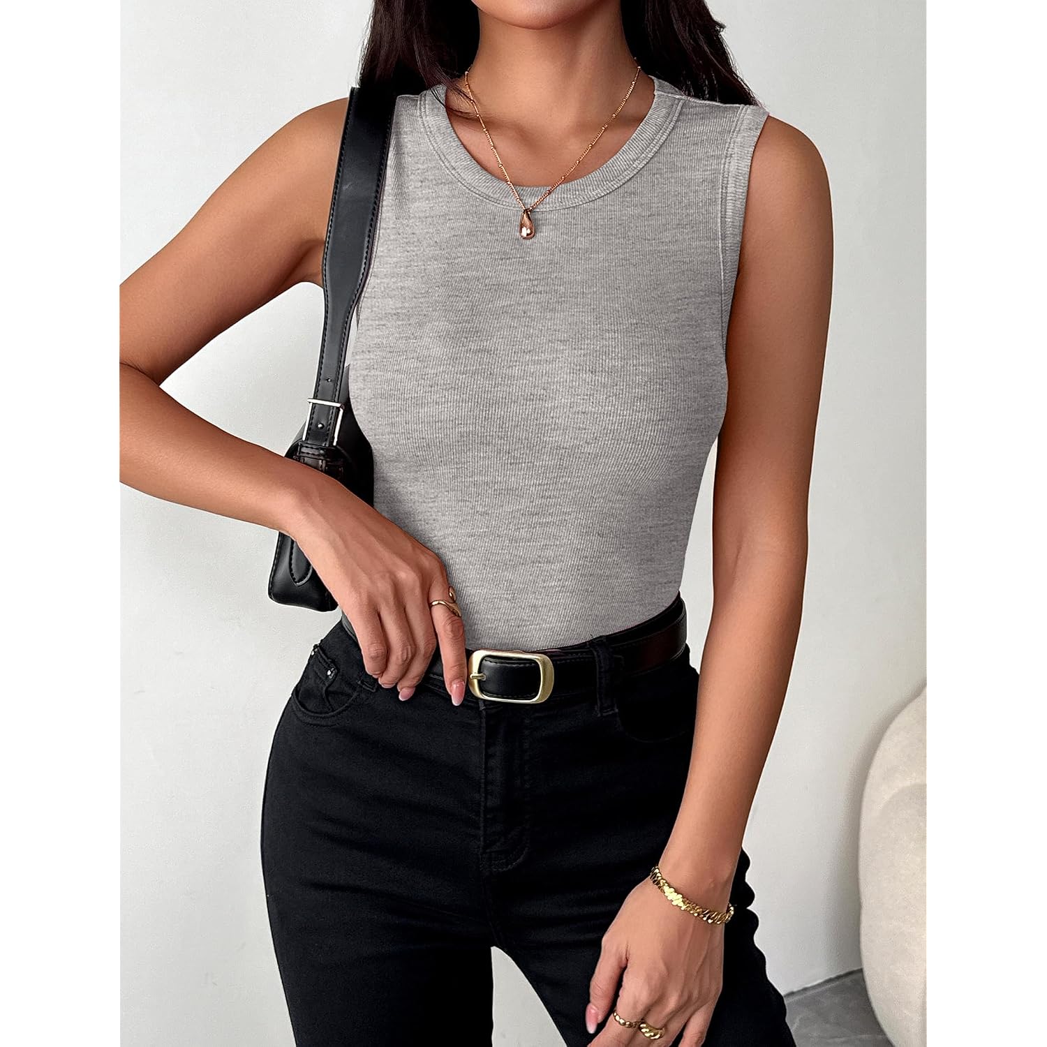 Zeagoo Womens Sleeveless Crewneck Ribbed Tank Tops Casual Basic Summer Top Slim Fitted Racerback Shirts