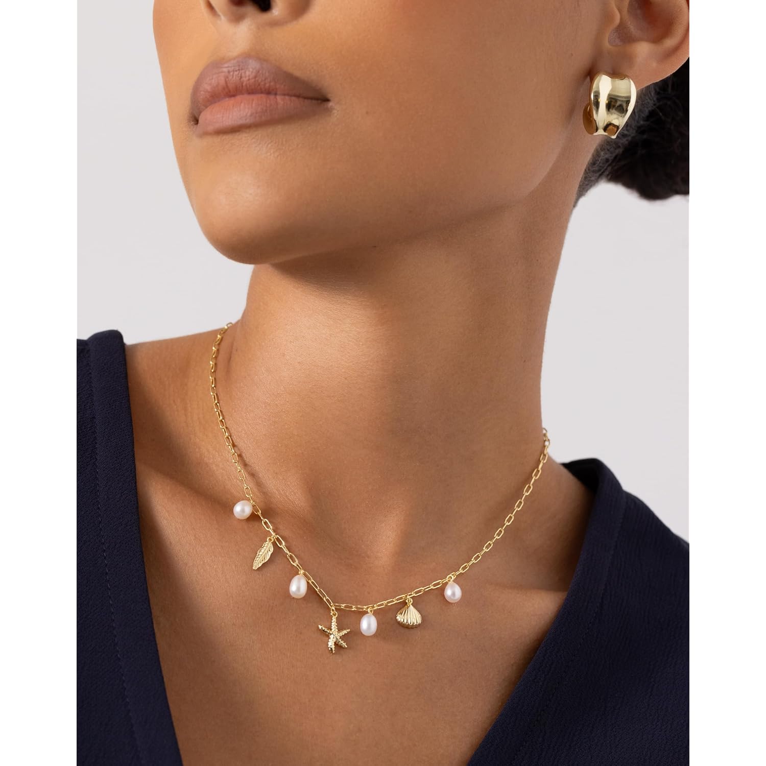 PAVOI 14K Gold Plated Beach Charm Necklace for Women - Dainty Paperclip Chain Trendy Beachy Multi Charm Necklace - Gold Ocean Summer Jewelry with Freshwater Pearl, Sea Shell, Starfish