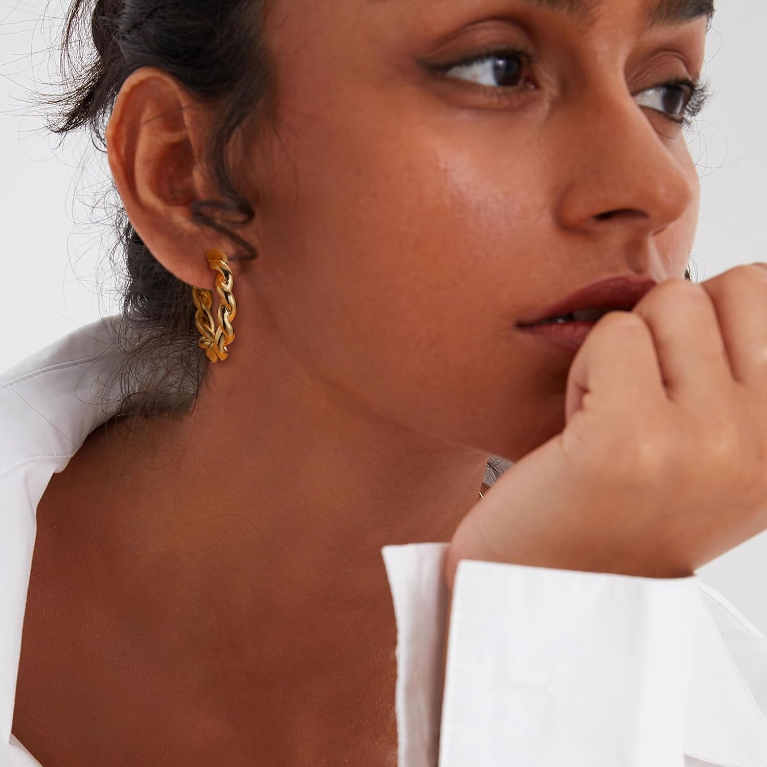 THUNARAZ 9 Pairs Clip on Earrings for Women 14K Gold Plated Chunky Hoop Clips Earring Trendy Clip on Hoop Earrings for Women Non-Pierced Fake Jewelry