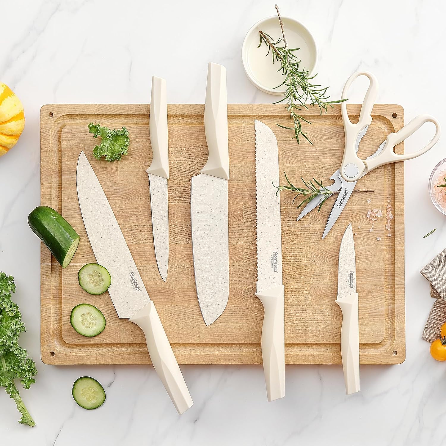 Premium Quality 8-Piece Knife Set with Block, Lightweight and Strong, ﻿ Ergonomic Handles for Home,Dishwasher Safe