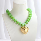 Gold Heart Pendant Necklaces for Women Colorful Acrylic Resin Beaded Choker Necklace Fashion Chunky Statement Beaded Heart Necklace