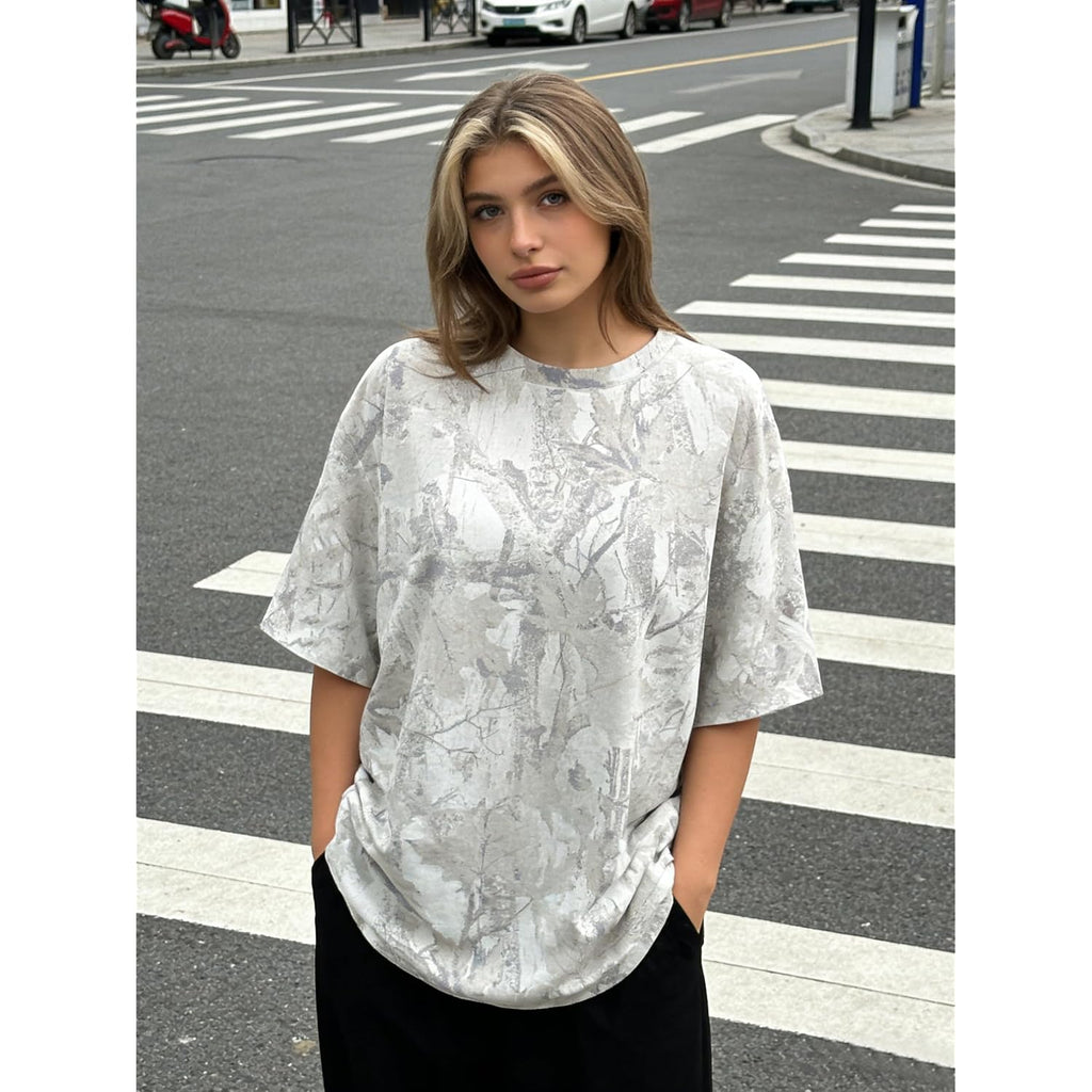 TERIVEEK Camo Shirt Women Mens Oversized Camouflage Print Graphic Tees Maple Leaf Short Sleeve Crewneck T Shirt Streetwear 03# Grey White