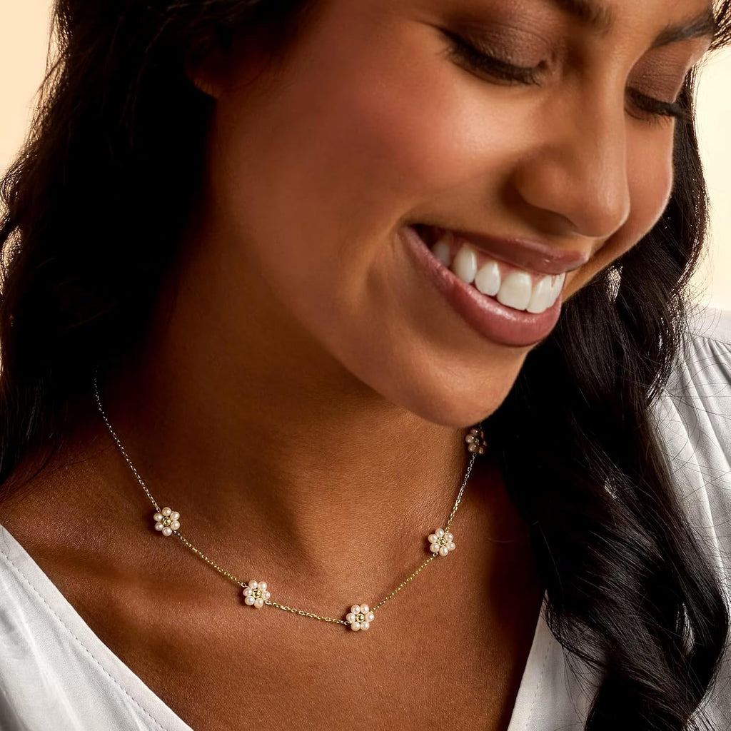SmileBelle Pearl Necklaces, Daisy Pearls Choker for Women's Pearl Strand Necklaces as Silver and Gold Choker for Teens, Silver Daisy Birthday Gifts 3 Pearls White Necklace as Prom Bridesmaid gifts