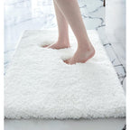 Disolla White Bathroom Rug 17x24 - Non-Slip Plush Small Bath Mat, Highly Absorbent & Ultra Soft Fluffy Floor Mat, Machine Washable for Shower and Tub