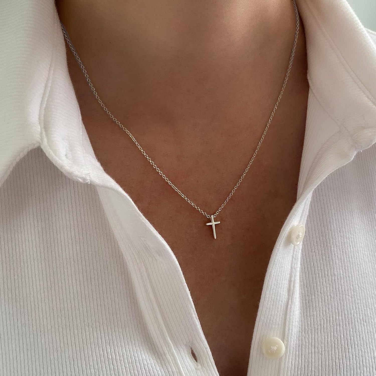 Cross Necklace for Women, Dainty 14K Gold Plated Cross Pendant Necklace Small Cross Choker Cute Gold Necklaces for Women Trendy Cute Baptism Religious Faith Jewelry Teen Gifts