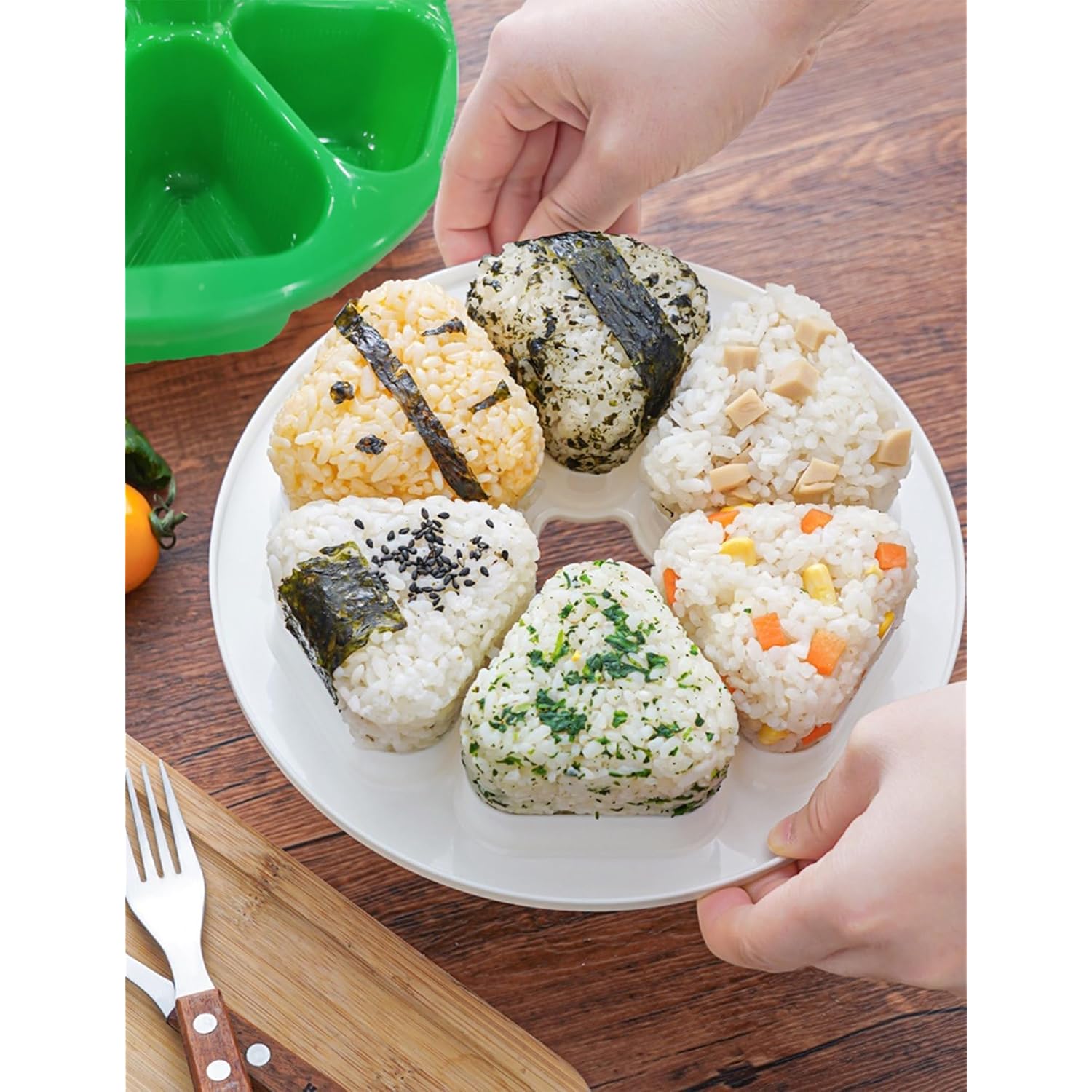 6 In 1 Onigiri Mold Triangle Sushi Mold Multifunctional Rice Ball Mold For Making And Storing Sushi - Once Quickly Make 6Pcs Onigiri Green