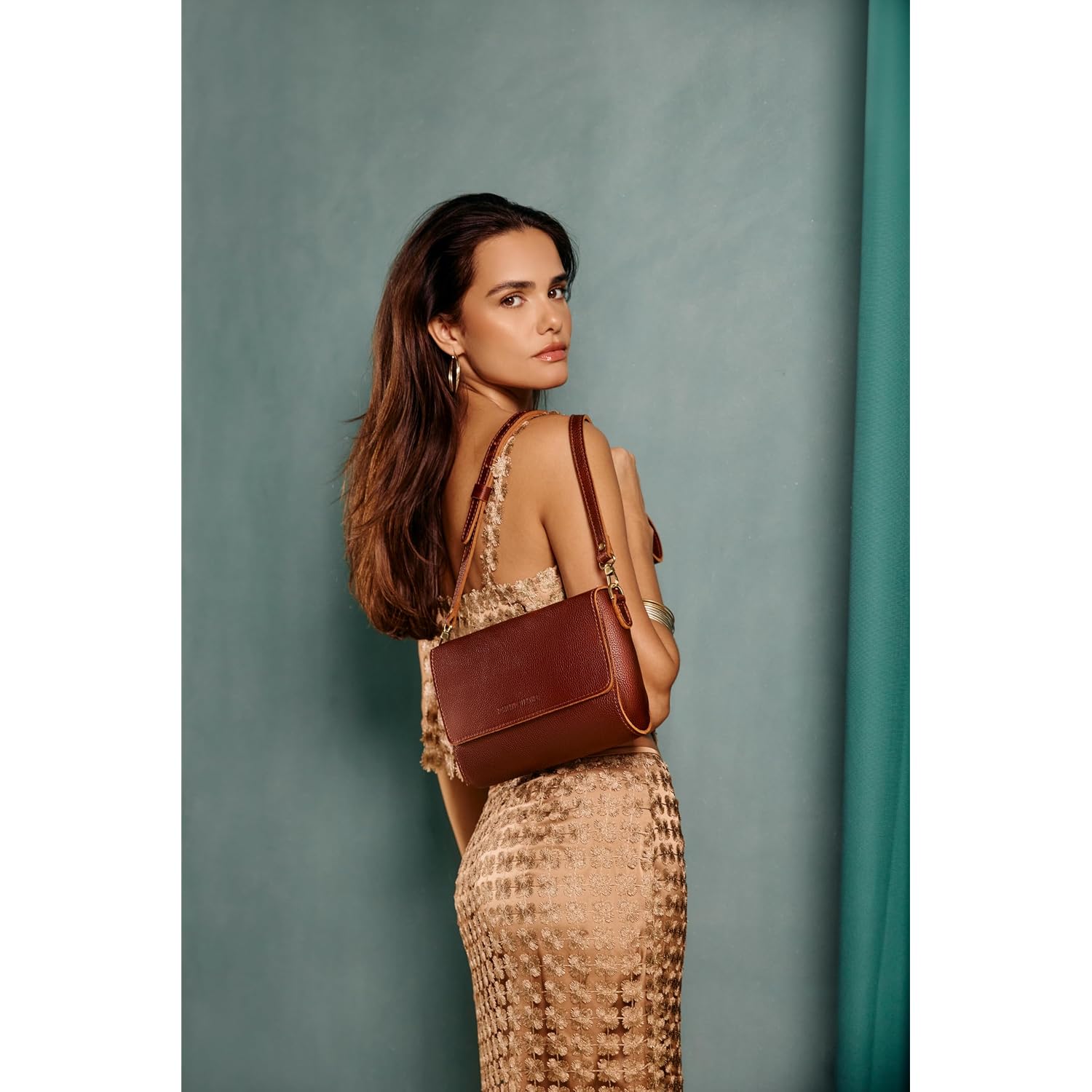 Portland Leather Goods Metro Crossbody Bag For Women – Handmade From The Finest Full-Grain Hides