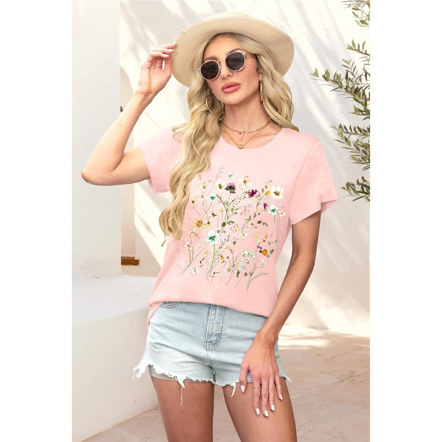 Graphic Tees for Women Short Sleeve Loose Fit Casual T Shirts Cute Boho Vintage Dressy Trendy Summer Tops Light Pink