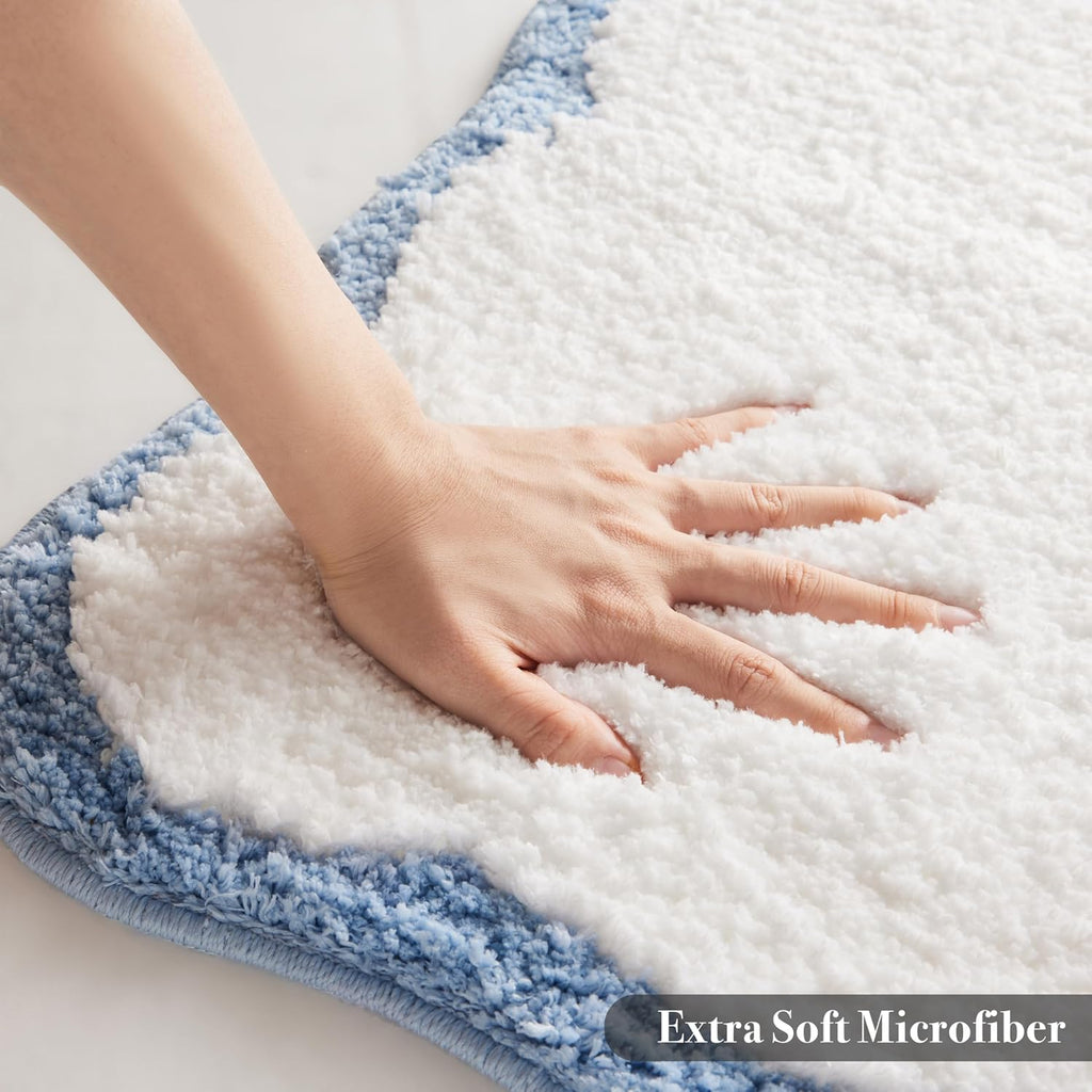 Luxury Microfiber Bathroom Rugs, White Bath Rug With Blue Scalloped Piping Cute Aesthetic Preppy Bath Mat For Bathroom, Tub, Floor Carpet, Sink, Shower, Anti Slip, Absorbent, 32X20