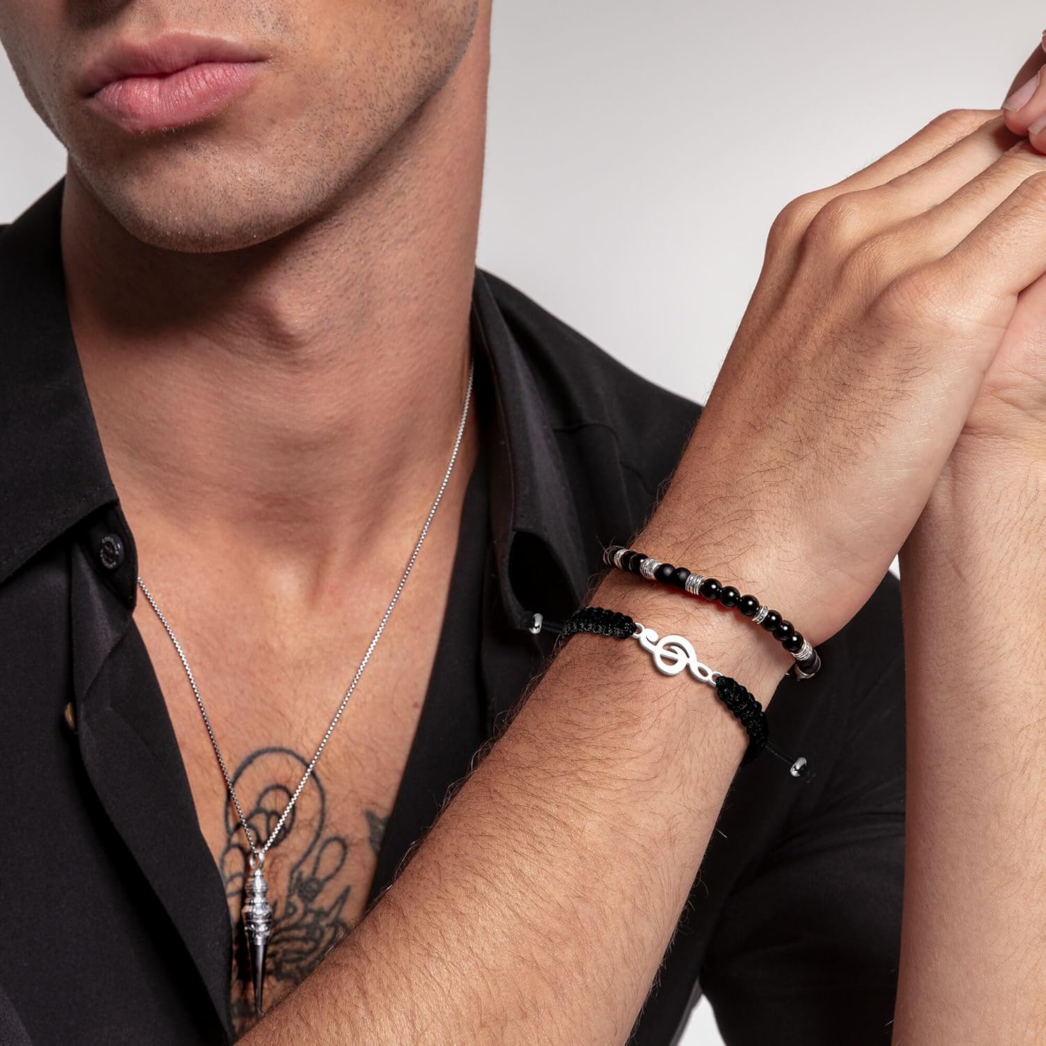 SmileBelle Music Gifts for Women and Men, Guitar Bracelet Teacher Appreciation Gifts Black and White Graduation Bracelets as Marching Band Jewelry for Choir Student Musical Lovers