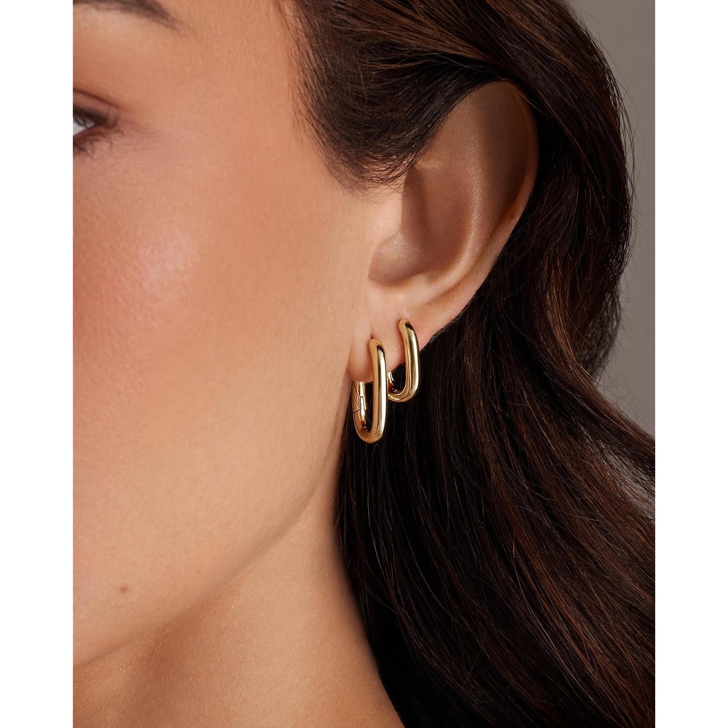 PAVOI 18K Gold Plated 925 Sterling Silver Posts Small Hoop Earrings for Women - Trendy Geometric Plain Chunky Huggie Earscape Piercing Pack - Hypoallergenic Everyday Gold Hoop Earrings Set