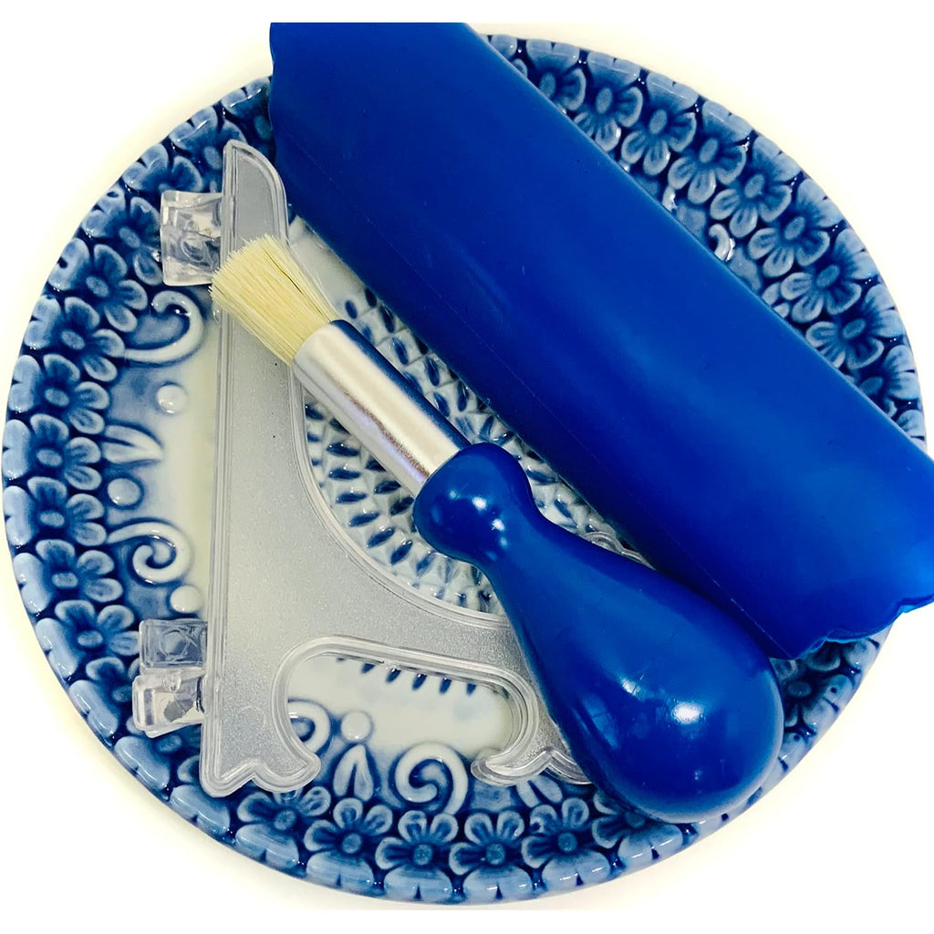 All-In-One Premium Ceramic Garlic Grater Plate 4-Piece Set - Blue Embossed Design And Style - For Garlic, Ginger, Chocolate, And More! - Comes With 5.25" Plate, Peeler, Brush, And Stand