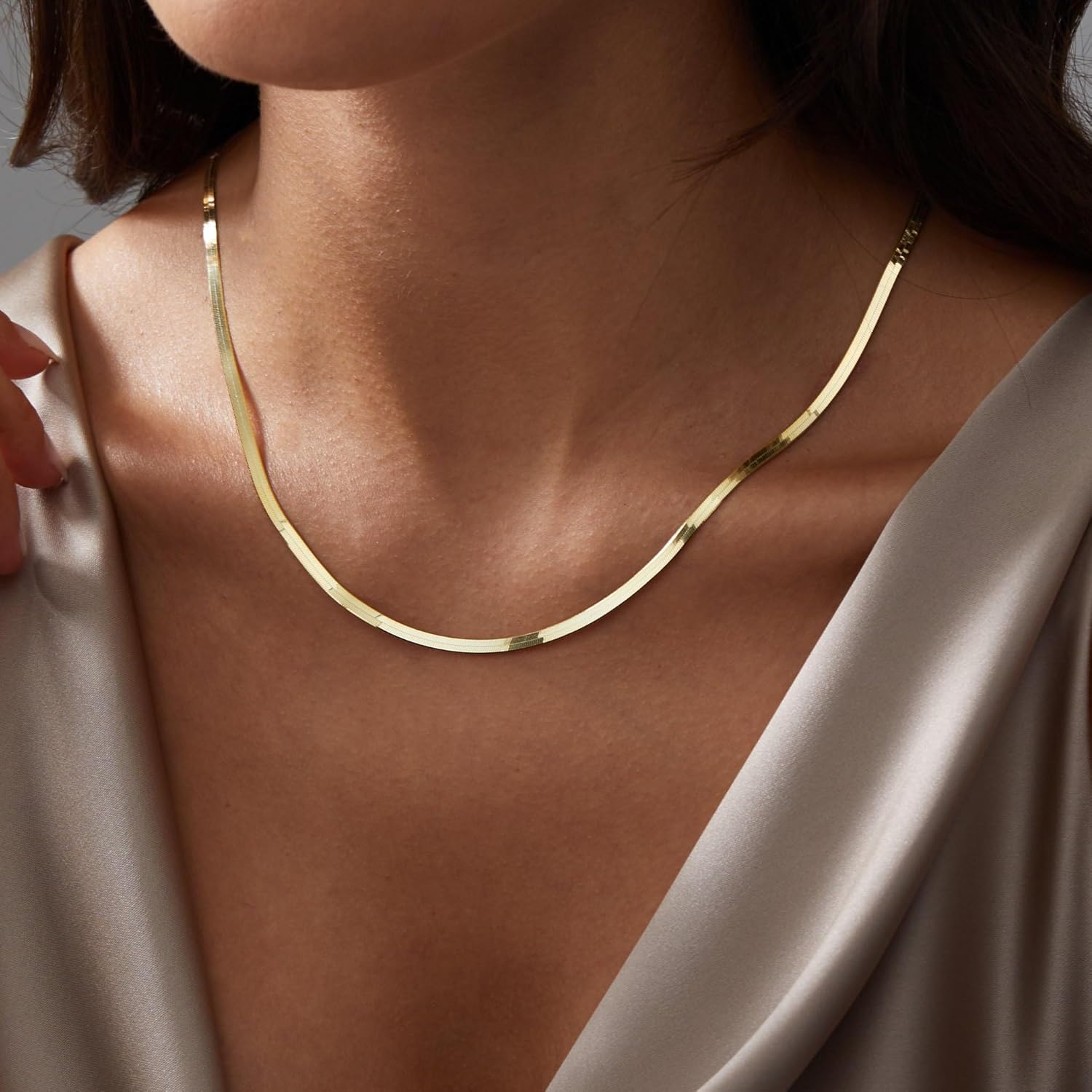 Gold Chain for Women & Men,14K Gold Necklace for Women &Men Flat Snake Chains Womens Herringbone Choker Chains Necklaces 4MM 18in/20in/22in/24inchs