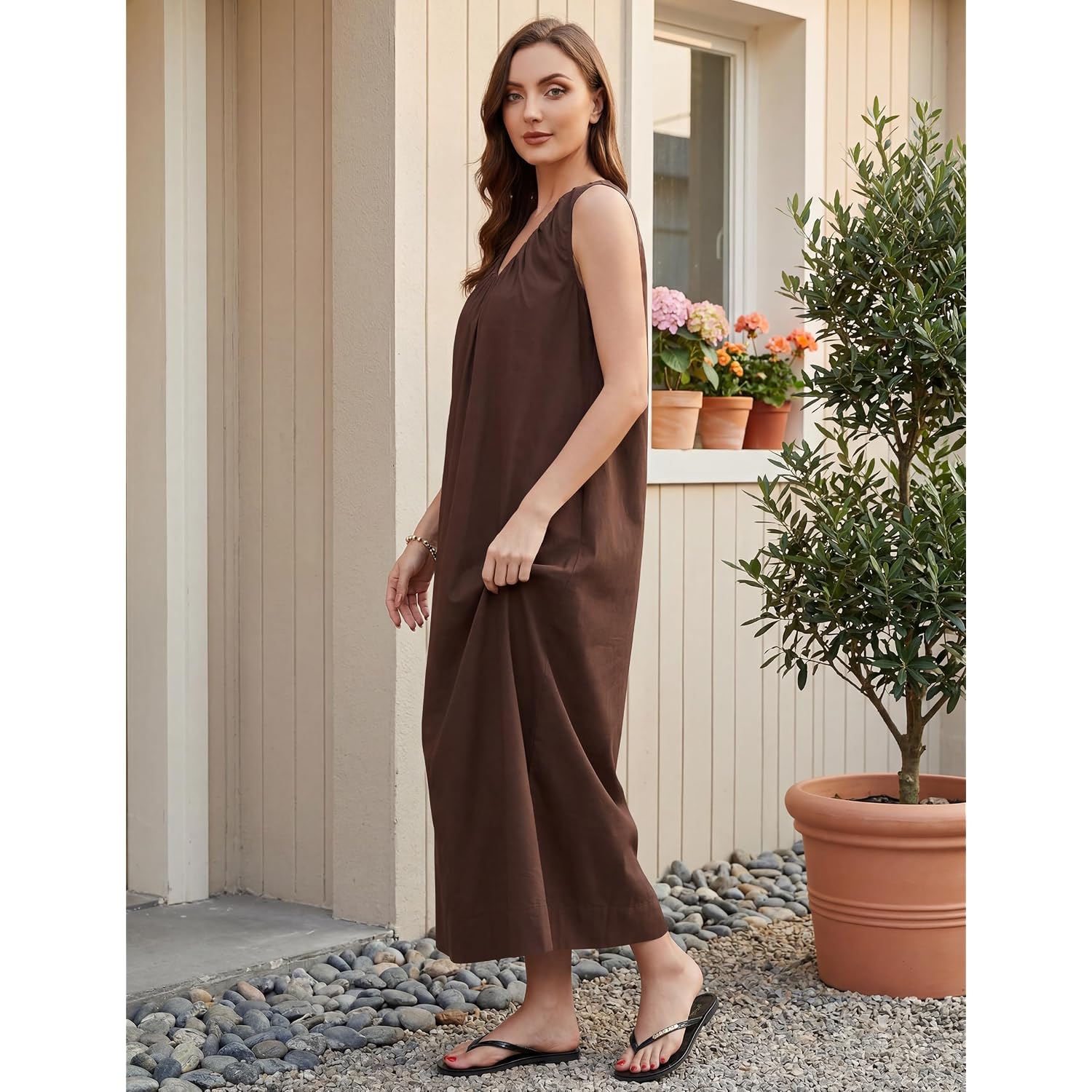 Livtany Women'S Scoop Neck Ruched Maxi Dress Flowy Swing Wide Straps Long Dress Casual Sleeveless Sundress With Side Pockets