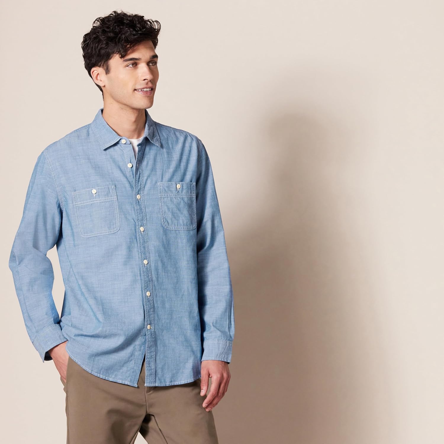 Amazon Essentials Men'S Regular-Fit Long-Sleeve Lightweight Cotton Chambray Shirt With Pockets
