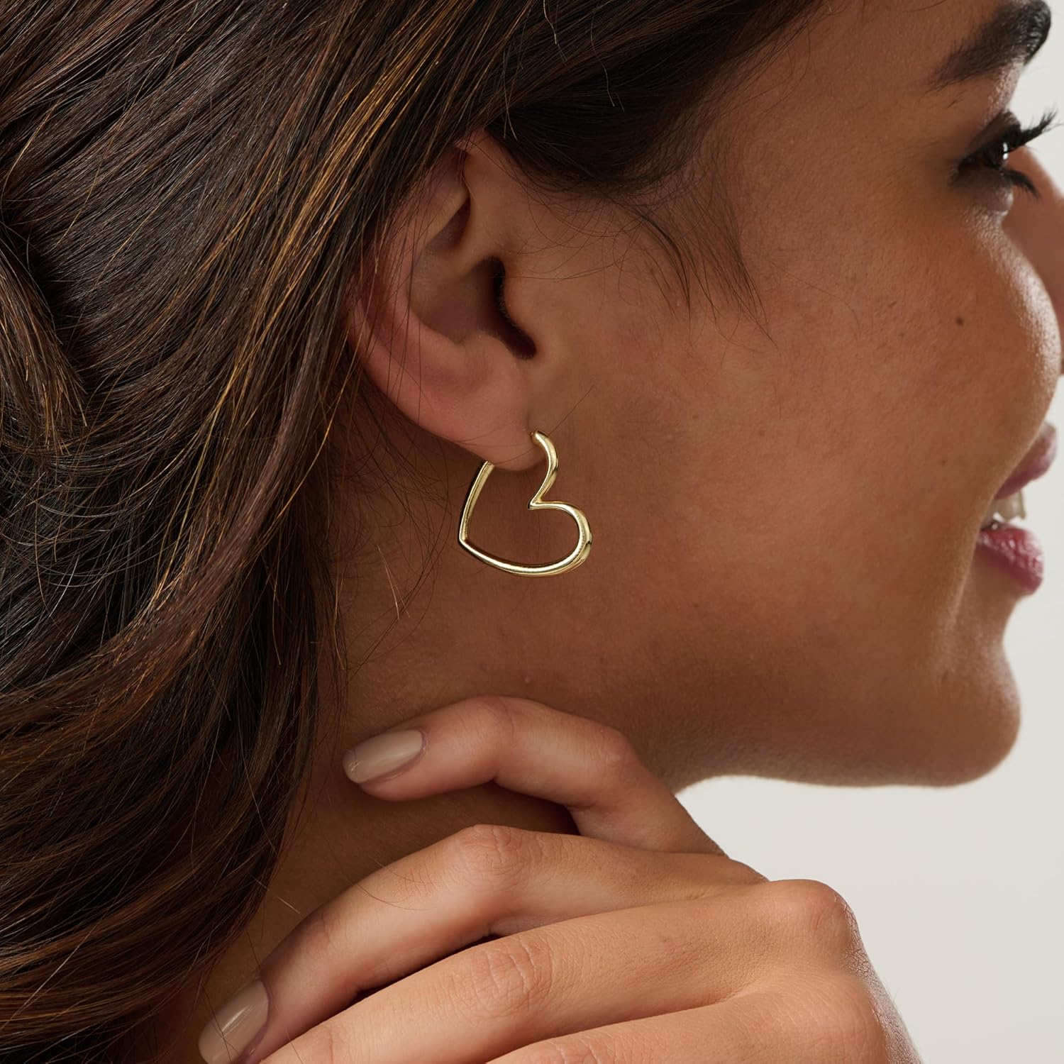 LLWOM Gold Huggie Earrings for Women-14k Gold/Silver/Rose/Black Plated Heart Hoop Earrings Hypoallergenic Lightweight Hoops Gifts