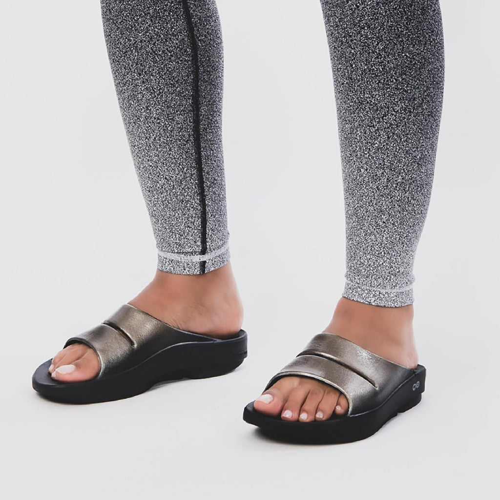 Oofos Ooahh Luxe Recovery Slide, Latte - Women’S Size 7