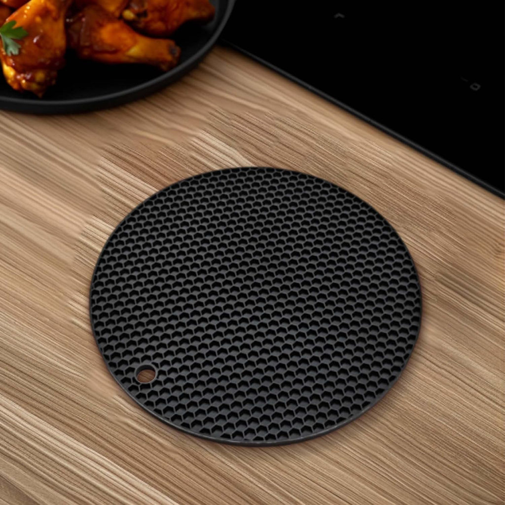 Silicone Trivet Mats,Heat Resistant Pot Holders, Multipurpose Non-Slip Hot Pads For Kitchen Potholders, Hot Dishers, Jar Opener, Spoon Holder, Food Grade Silicone(Black Size Round 7''X7'')