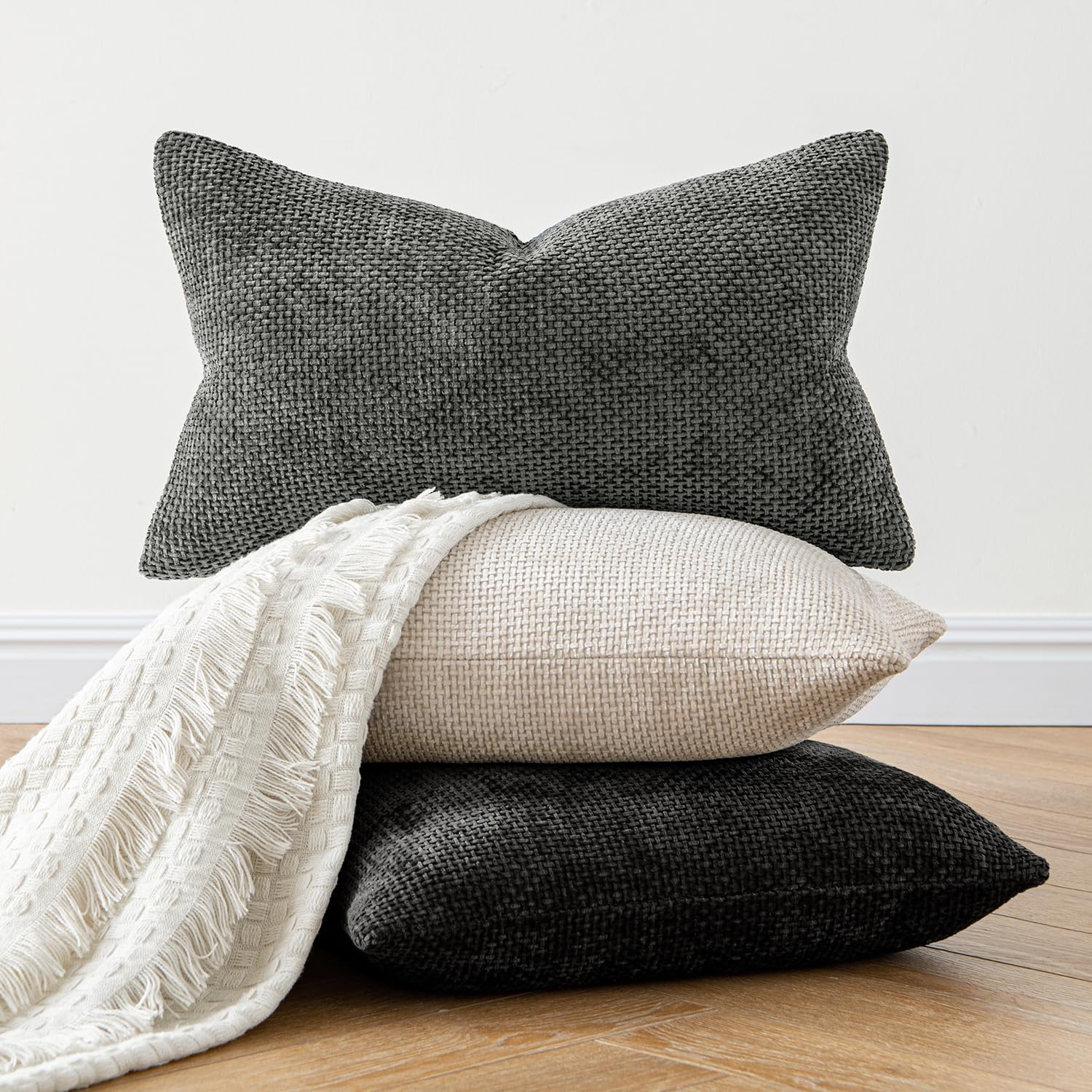 Miulee Pack Of 2 Couch Throw Pillow Covers 18X18 Inch Neutral Beige Modern Boho Accent Decorative Pillow Covers Soft Chenille Farmhouse Cushion Covers For Home Decor Bed Sofa Living Room