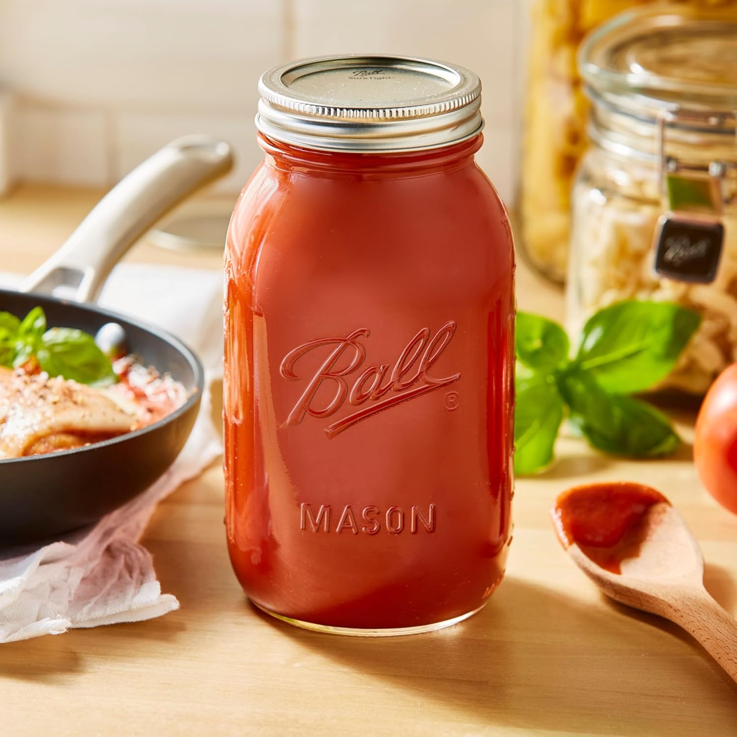 Ball Regular Mouth 32-Ounces Mason Jar With Lids And Bands, Clear,(Pack Of 2)