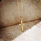 14K Gold Cross Necklace for Women, Dainty Cross Pendant with moissanite,Luxurious Christian Religious Fine Jewelry, Lightweight Dainty 14K Gold Chain Necklace for Women，Versatile for All Occasions