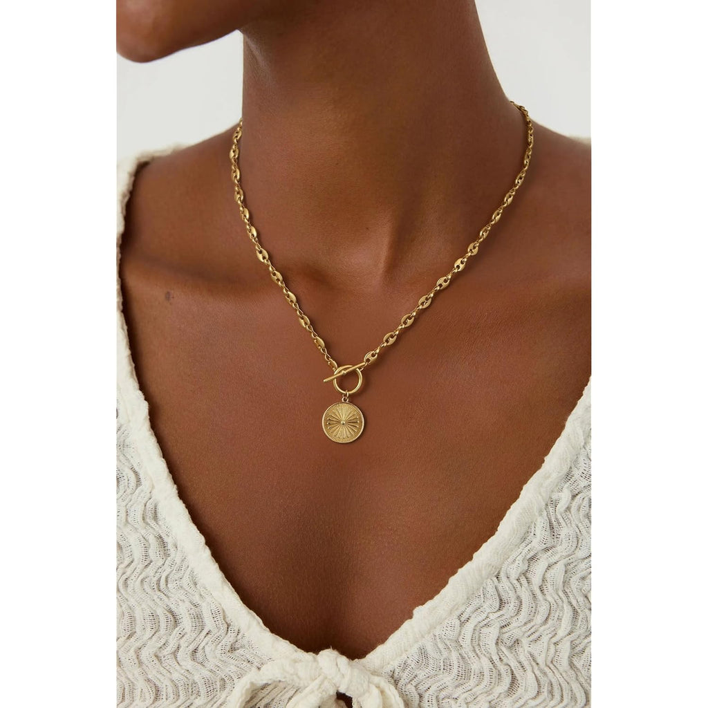 Chunky Gold Necklace for Women, Simple 14K Gold/Silver Plated Circle Pendant Choker Necklaces Trendy Dainty Heart Chain Toggle Clasp Necklace Jewelry Gift for Women