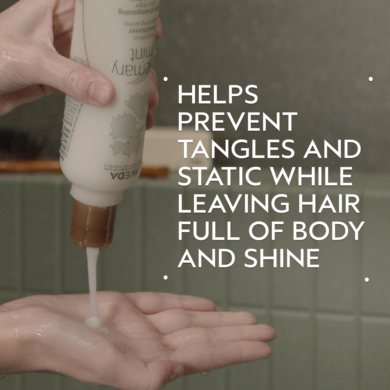 Aveda Rosemary Mint Weightless Conditioner | Lightweight Daily Conditioner | Adds Body & Shine| For Normal To Oily Hair, Fine To Medium Hair | Invigorating Aroma | 97% Naturally Derived*