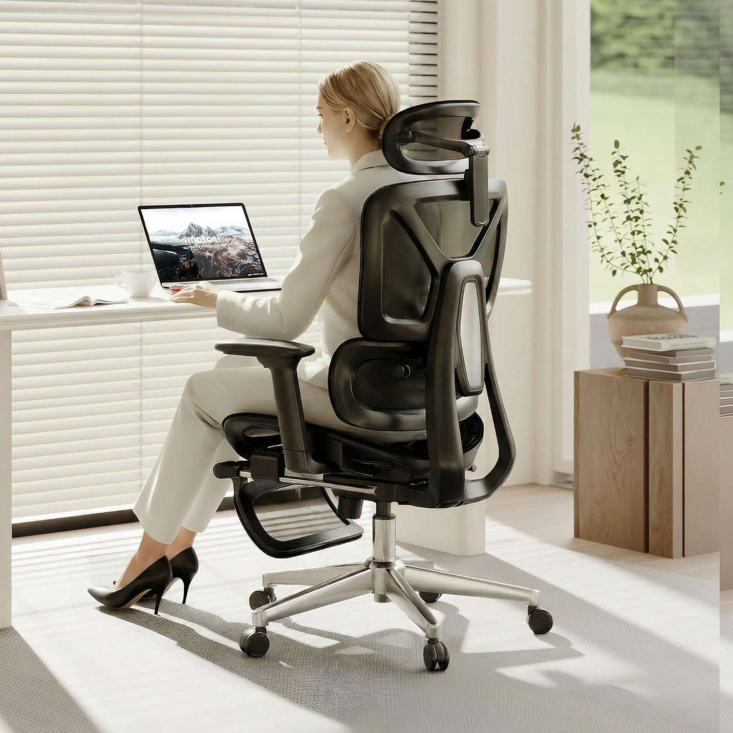 Flexispot Ergox Premium Ergonomic Office Chair With Footrest - Adjustable 3D Armrests, Dynamic Lumbar Support, Recline & Tilt Function, Mesh Seat, For Home & Office Use, Black