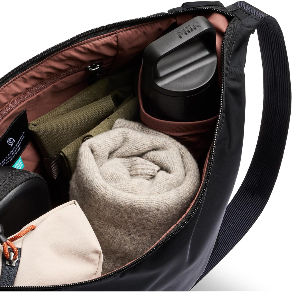 Bellroy Laneway Crescent Bag (12 Liter Streamlined, Crescent Crossbody With Internal And External Pockets, Adjustable Strap And Surprising Storage) - Ink