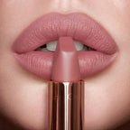 Charlotte Tilbury Matte Revolution Lipstick - Long Lasting, Matte Lipstick with Buildable Color & Lip-Loving Ingredients - Creamy, Easy to Blend Formula