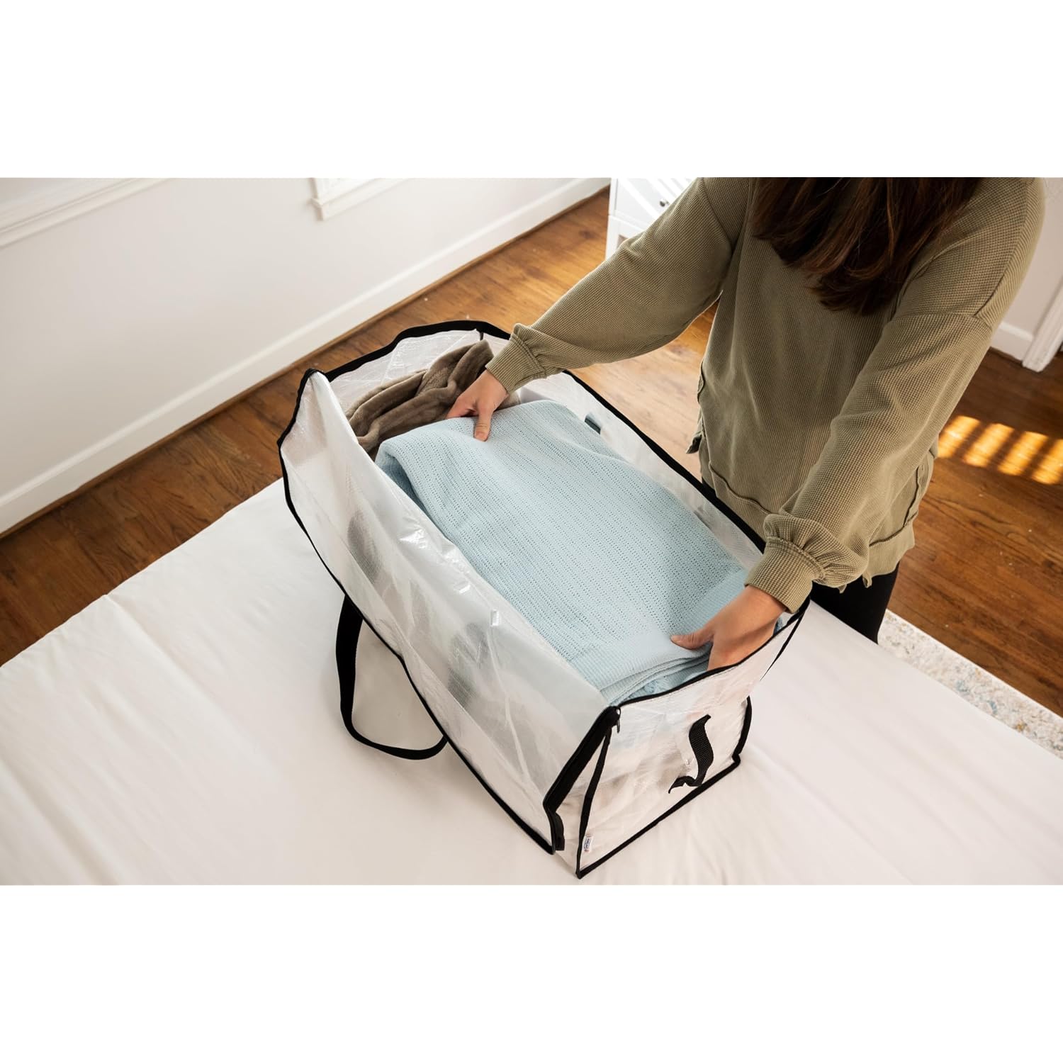 Clearspace Oversized Moving Bags Or Storage Bag – Large Moving Boxes With Backpack Straps, Zippers & Handles – Heavy-Duty Packing Bags For Moving, College Dorm, Christmas Decorations, 6 Pack