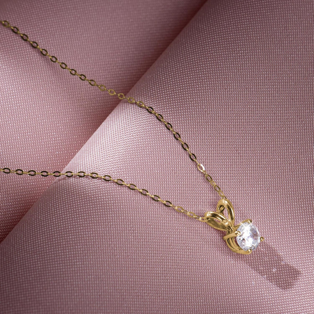 Amazon Essentials IGI Certified 0.25 Carat Solitaire Lab Grown Diamond Pendant Necklace in Solid White 14K Gold, Adjustable 16" Chain with 2" Extender, Jewelry for Women