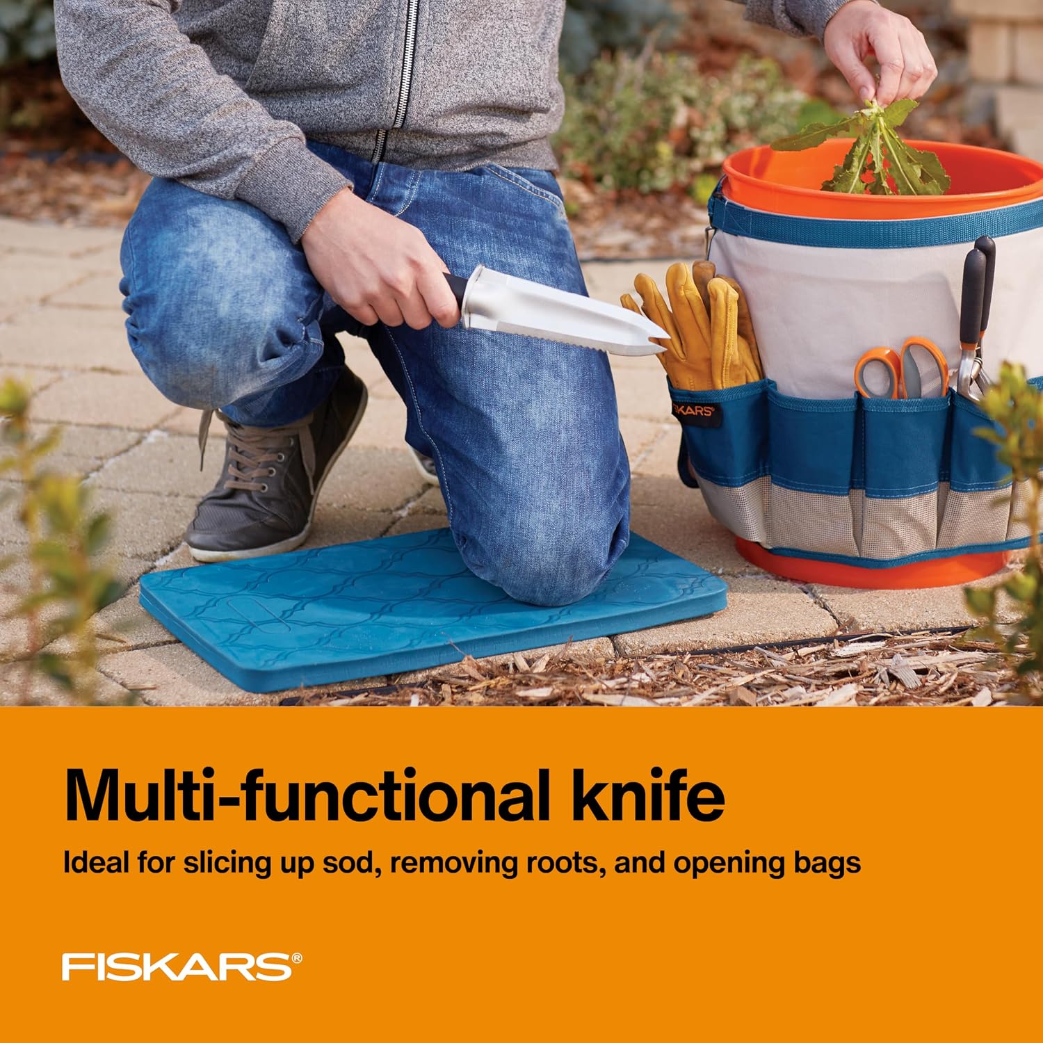 Fiskars Steel Garden Knife, Multi-Purpose Weed Puller Gardening Tool For Planting, Weeding, Digging, And Cultivating With Hanging Hole