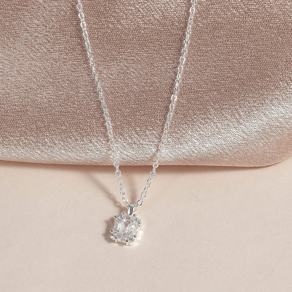 Tewiky Pendant Necklace for Women， Dainty 14k Gold Plated Chain Choker Necklaces Aesthetic Simple Necklace Jewelry Gifts for Women