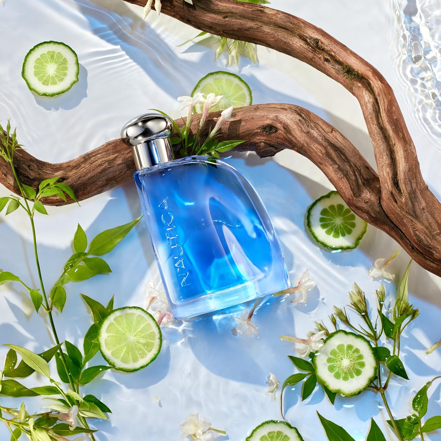 Nautica Blue Eau De Toilette 3.4 Fl Oz (Pack Of 1), Notes Of Basil, Jasmine, And Cedarwood, Men'S Fragrance, Long Lasting, Everyday Fragrance, Travel Size