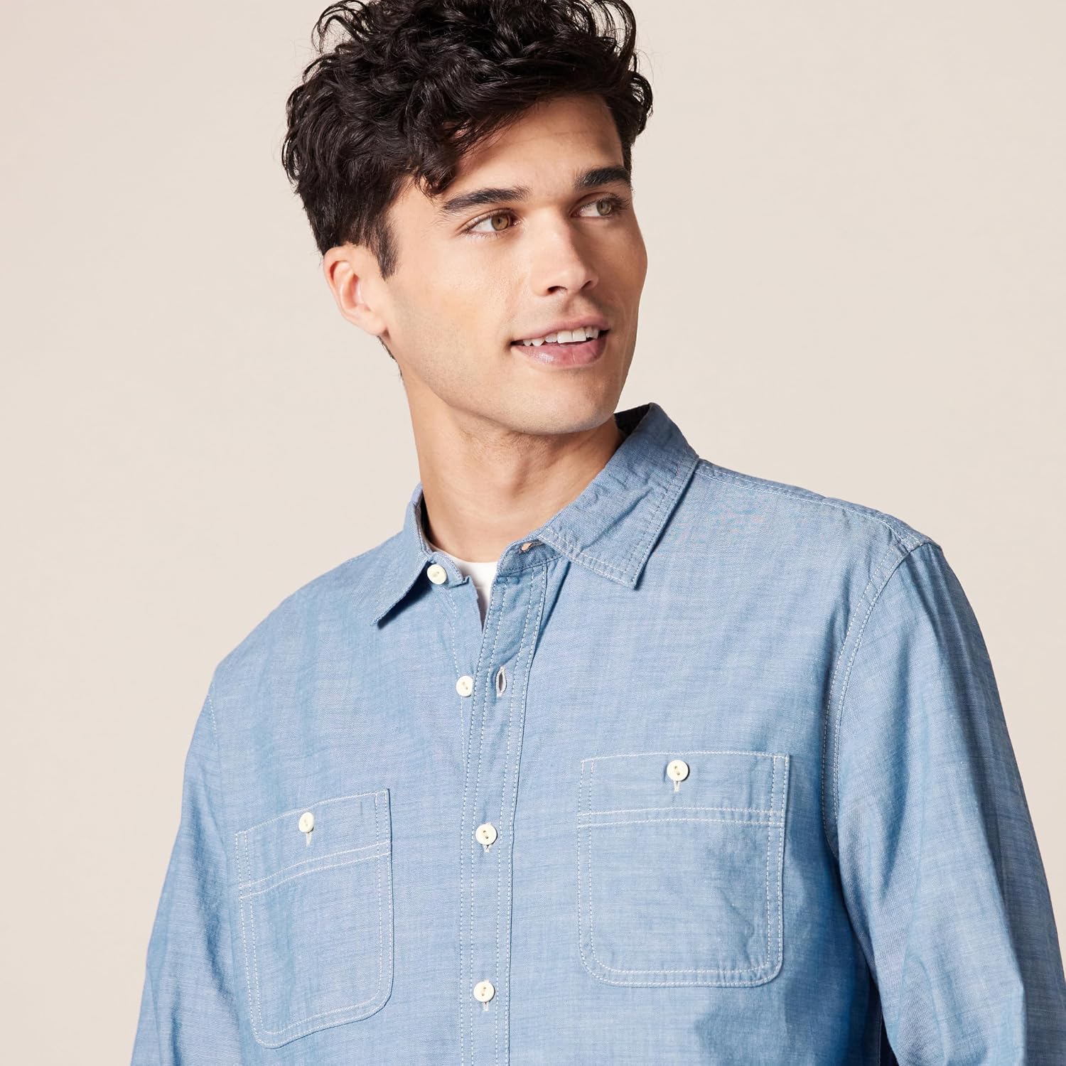 Amazon Essentials Men'S Regular-Fit Long-Sleeve Lightweight Cotton Chambray Shirt With Pockets