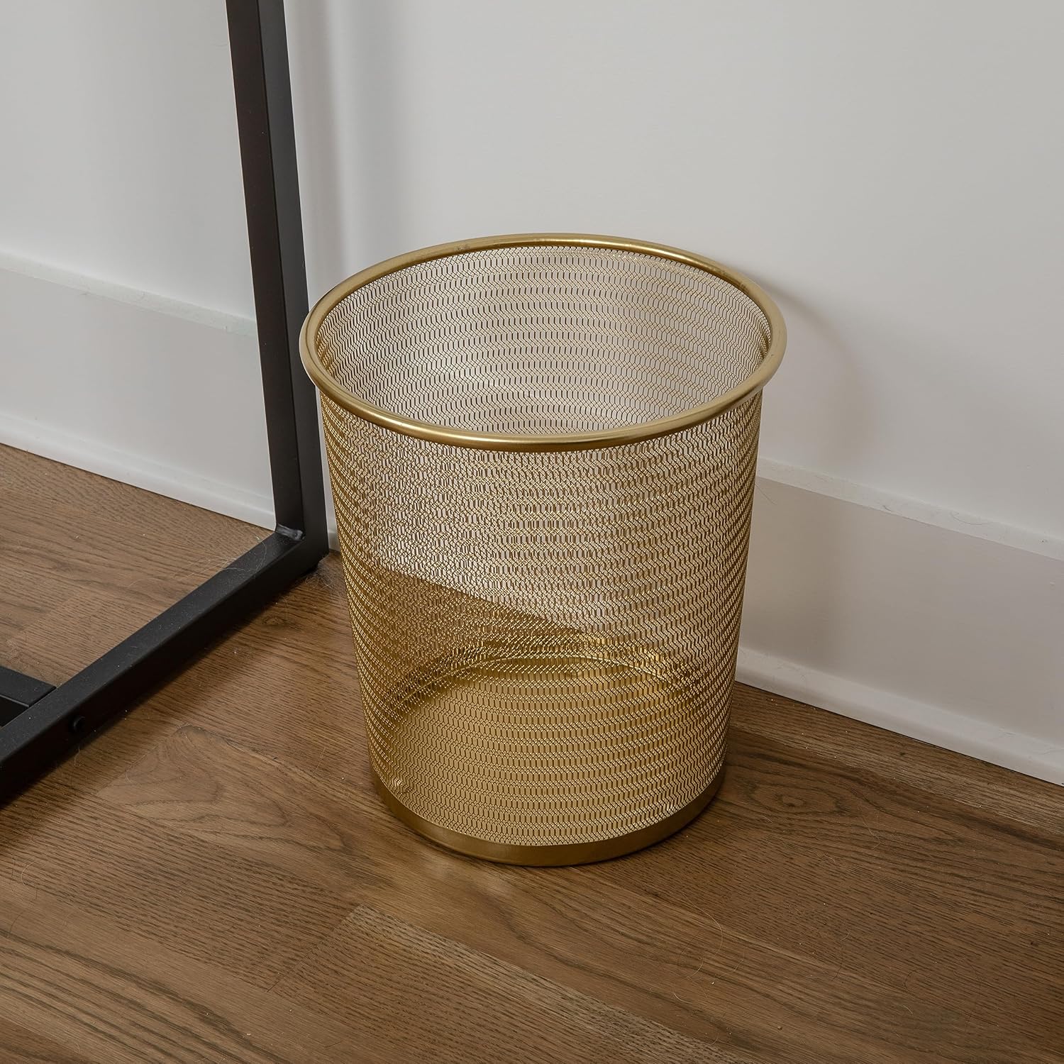 Martha Stewart Ryder Gold Mesh Metal Trash Can, 4.5 Gallon, Wastebasket For Office